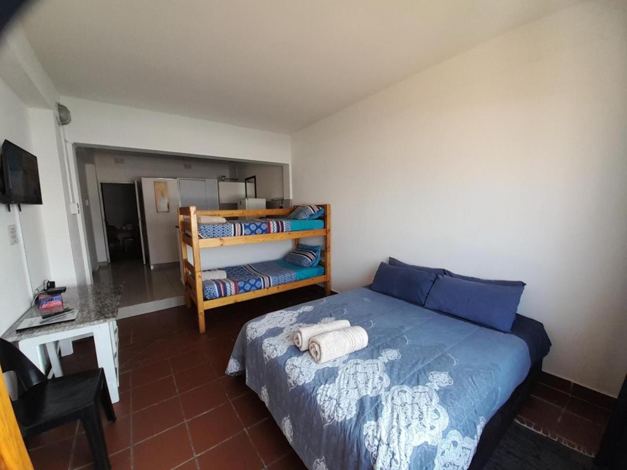 Double or Twin Room with Extra Bed photo 3