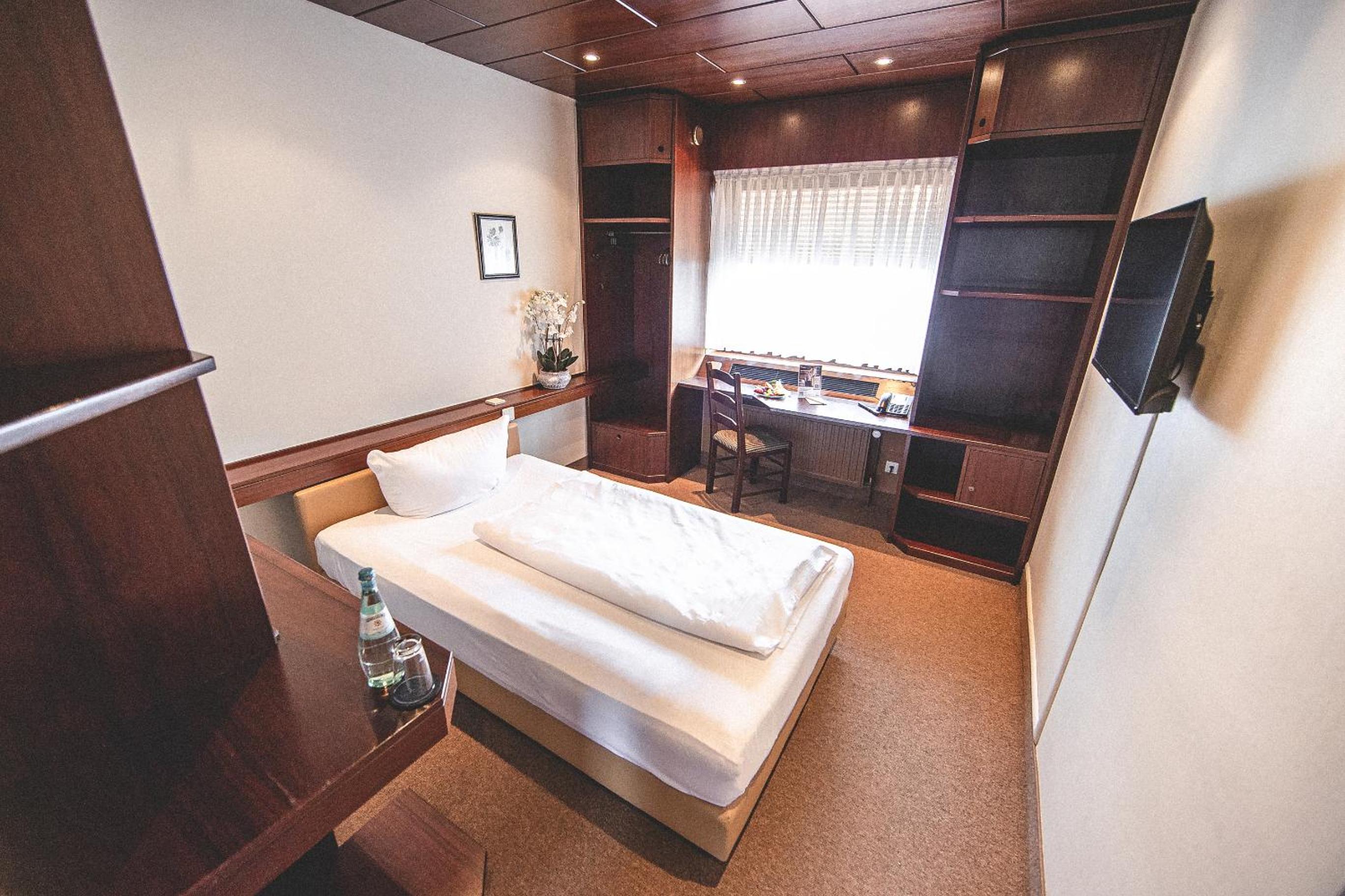 Standard Single Room photo 2