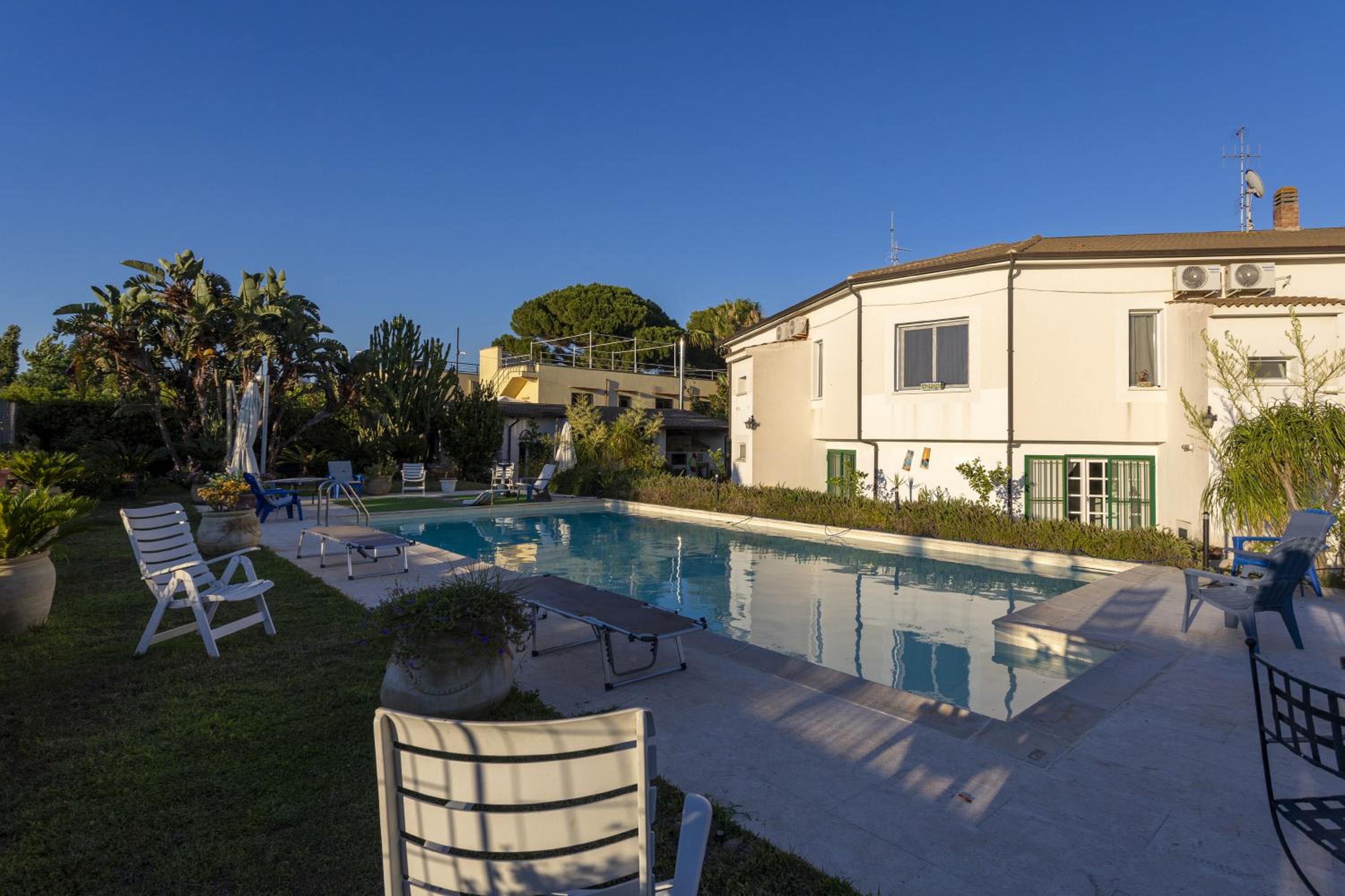 Villa with Sea View photo 3