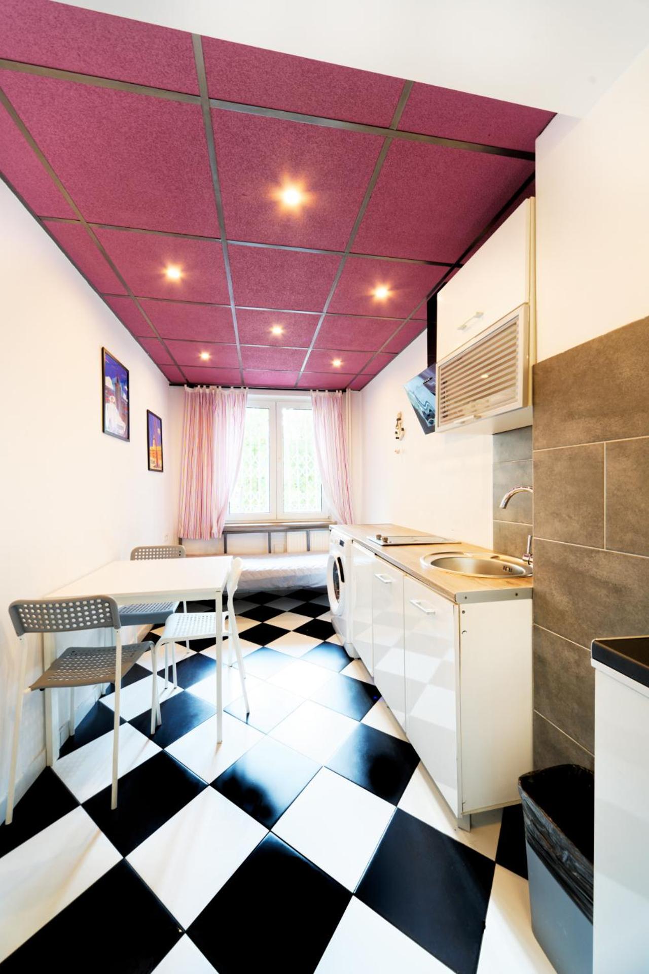 Apartment - Photo 17