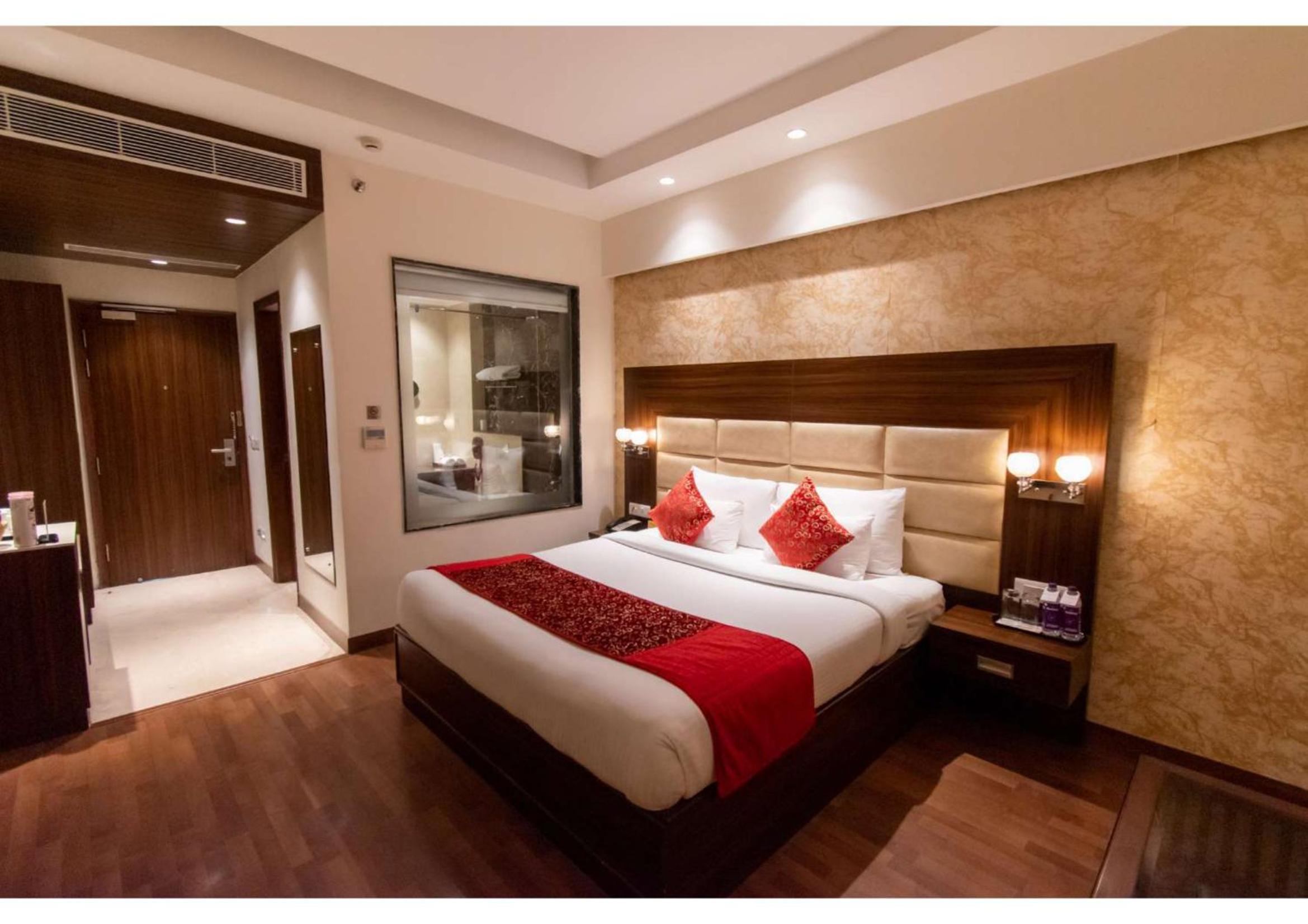 Superior King Room photo 1