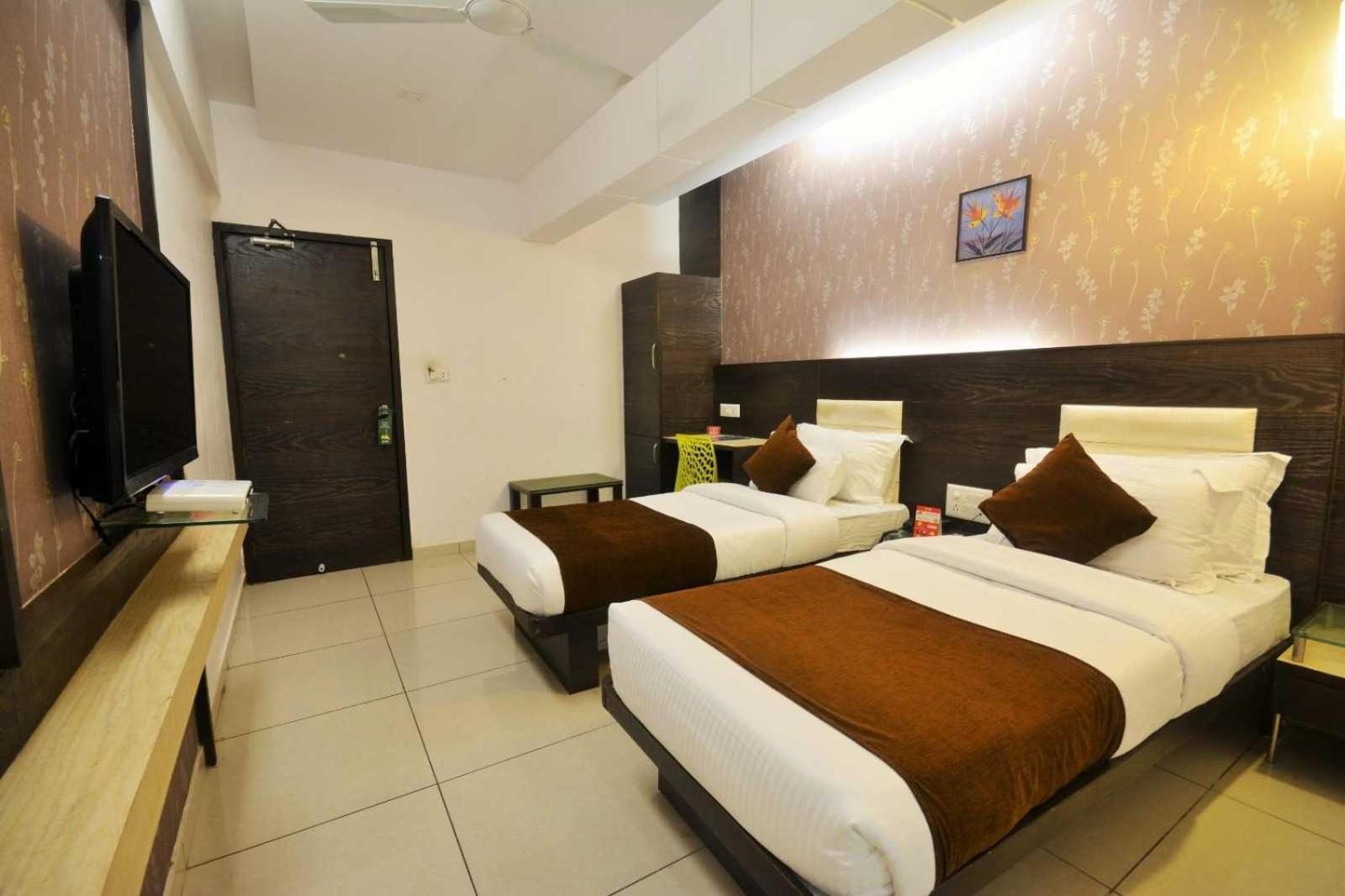 Double Room - Photo 5
