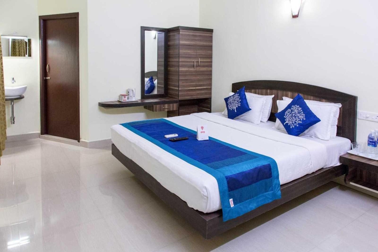 Double Room - Photo 7