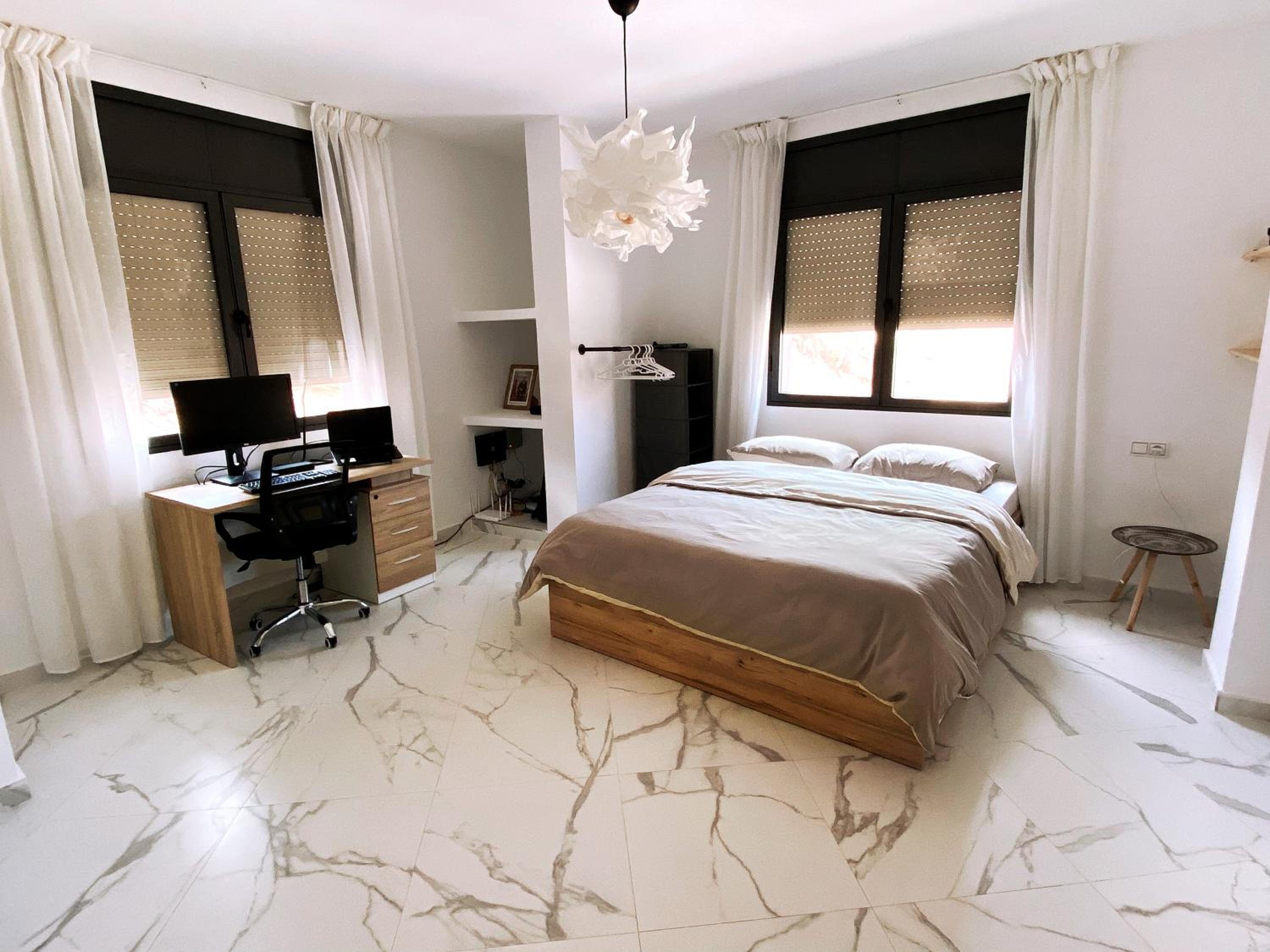 Three-Bedroom House photo 3