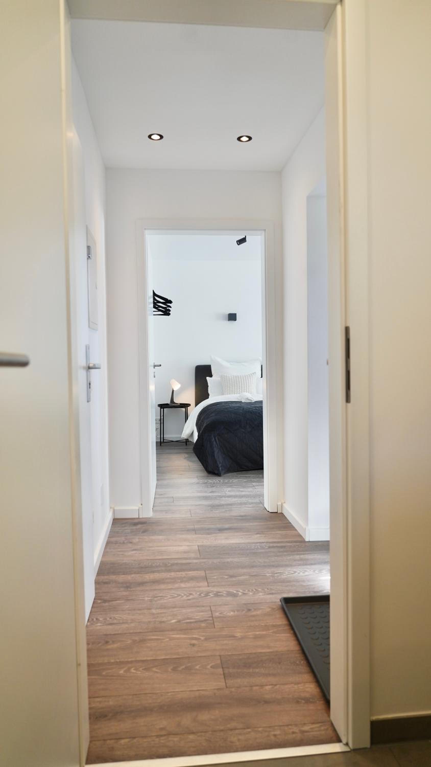 One-Bedroom Apartment photo 3