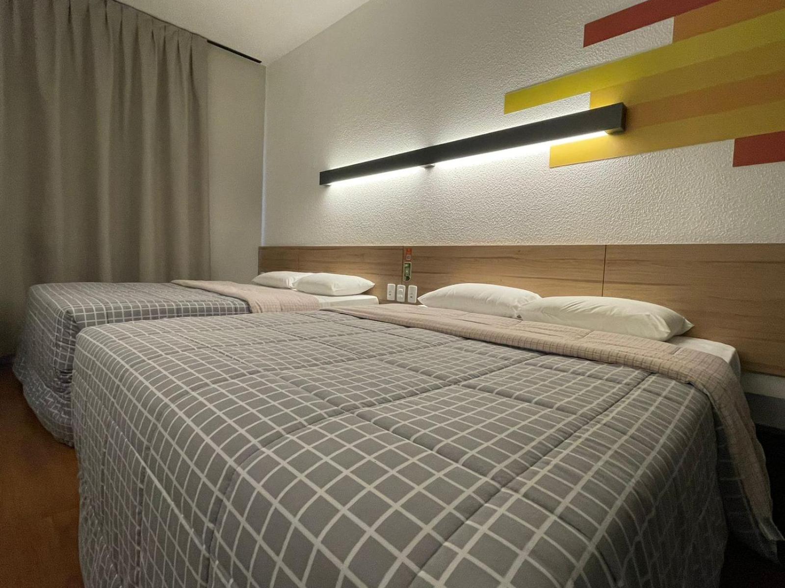 Standard Room with Two Double Beds photo 2