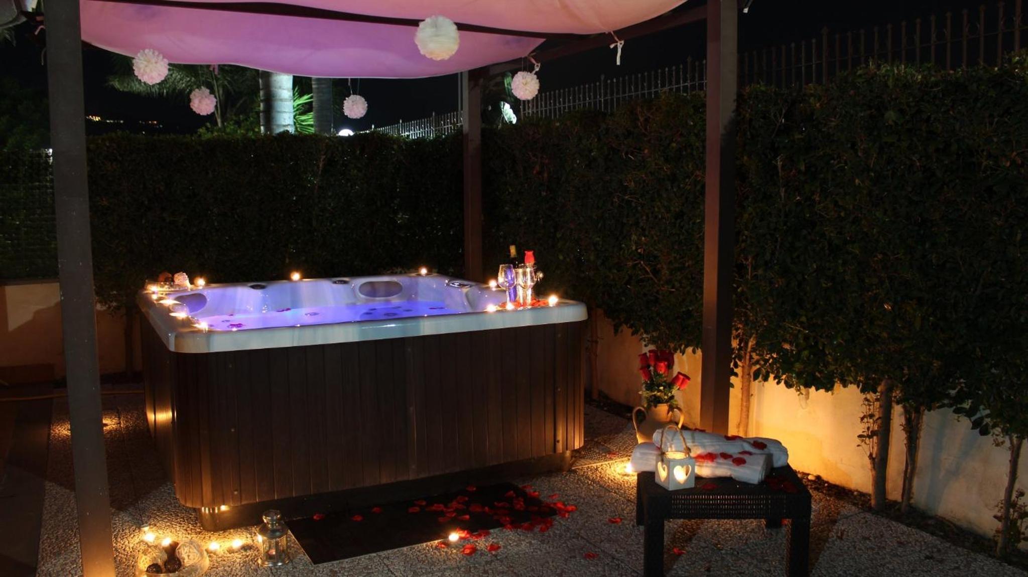 One-Bedroom Apartment with Spa Bath photo 2