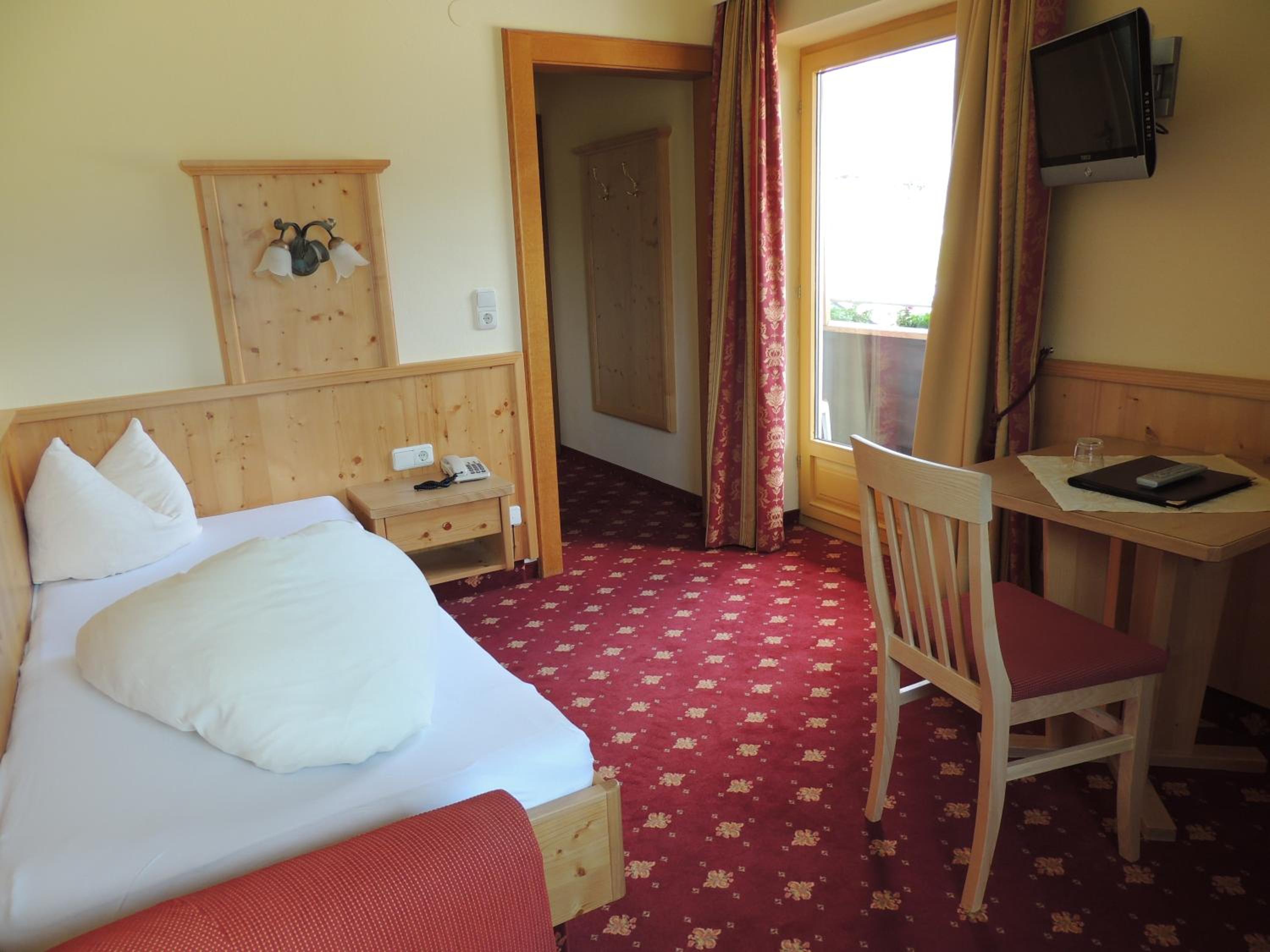 Single Room photo 1