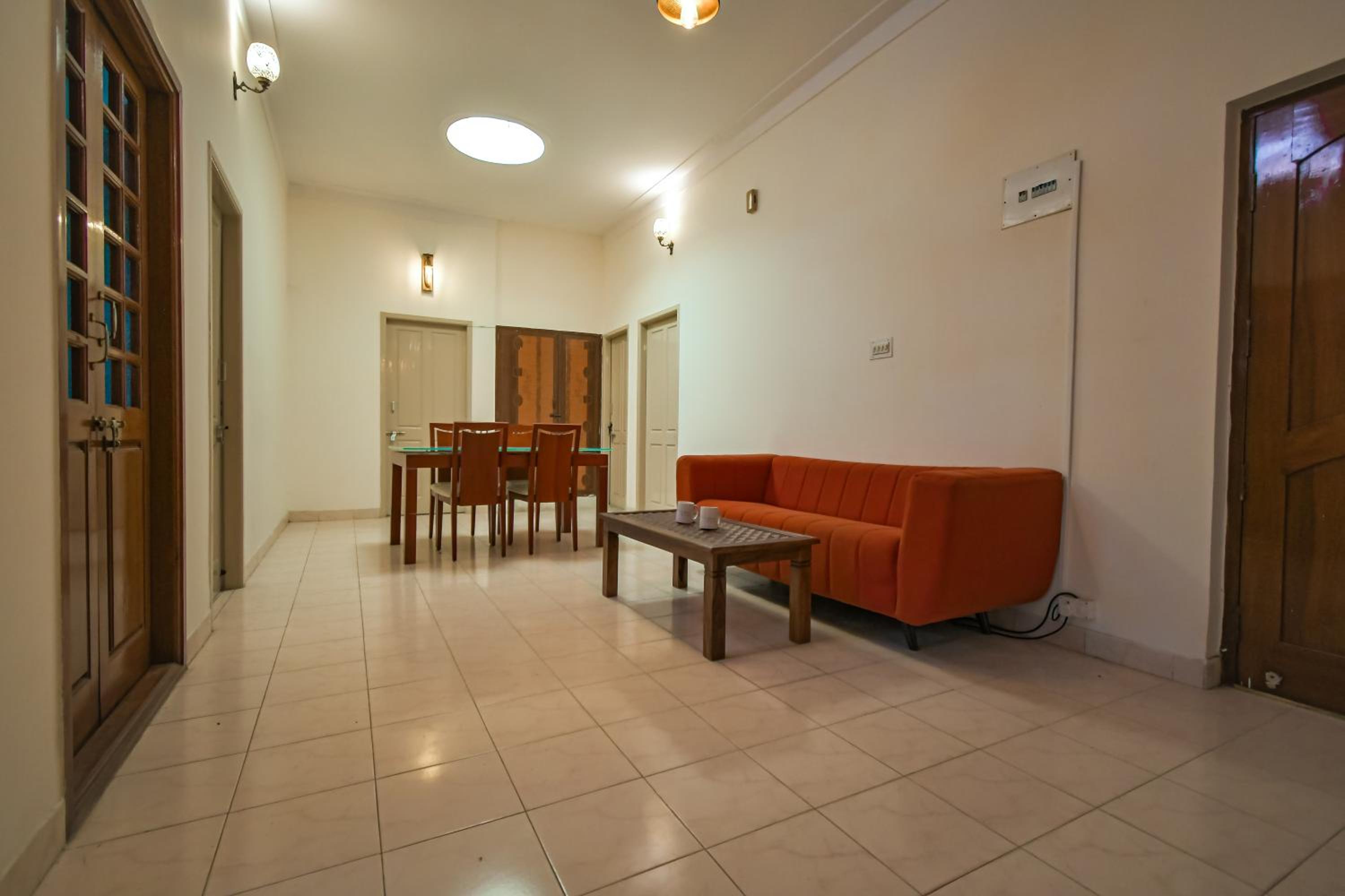 Double Room with Private Bathroom - Photo 16