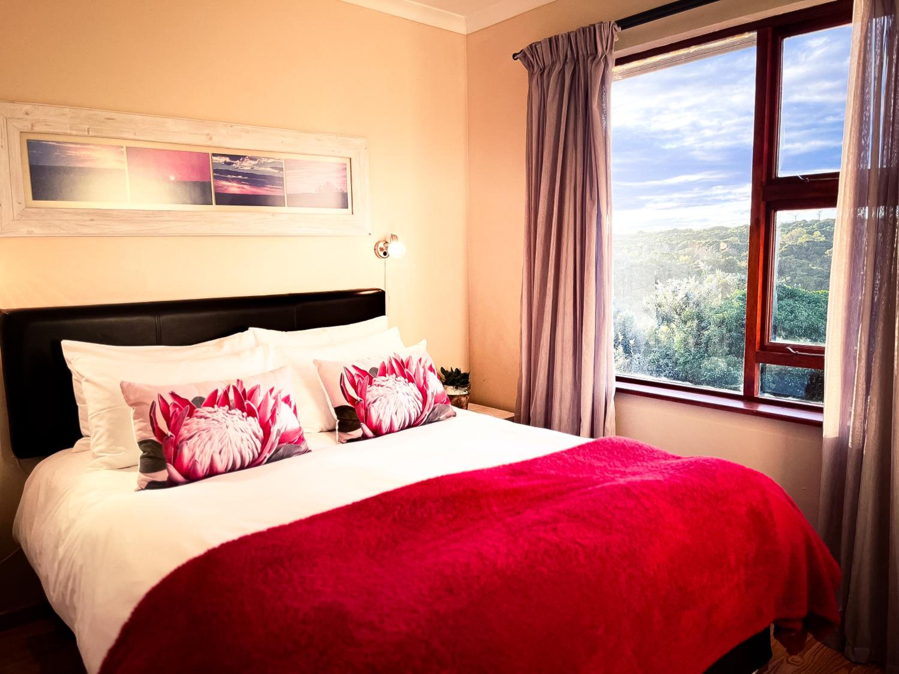 Apartment with Sea View - Photo 1