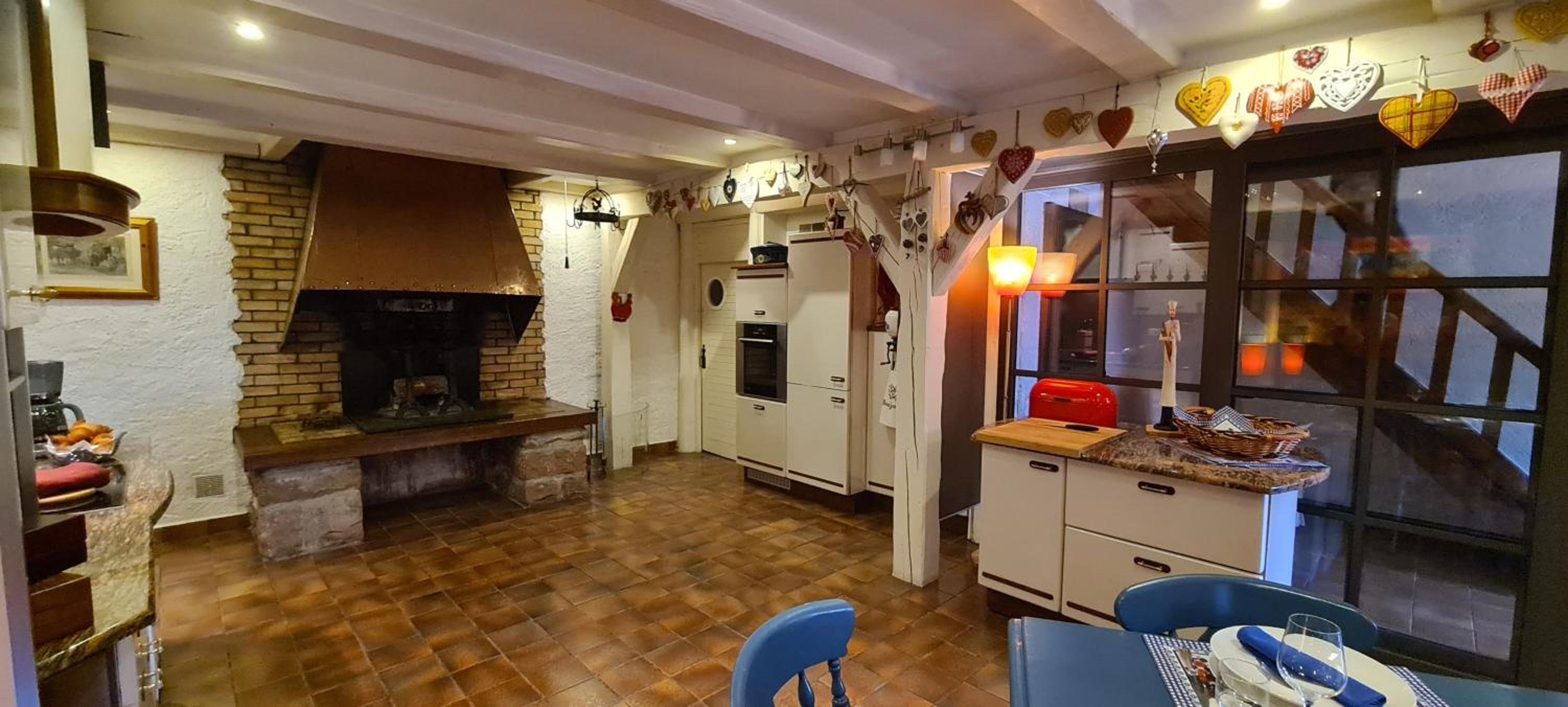 Three-Bedroom House photo 1