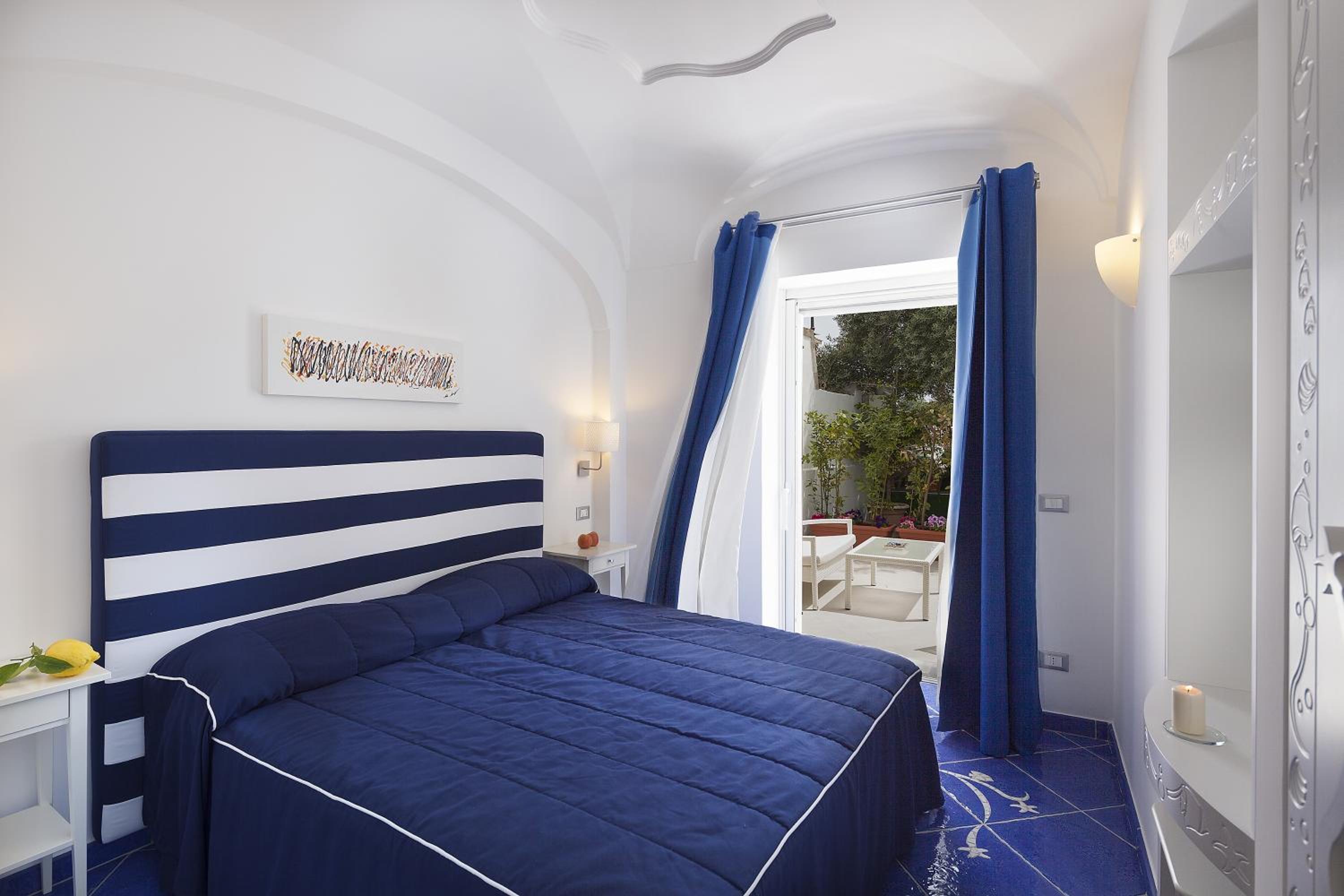 Luxury Two-Bedroom Apartment with Garden View