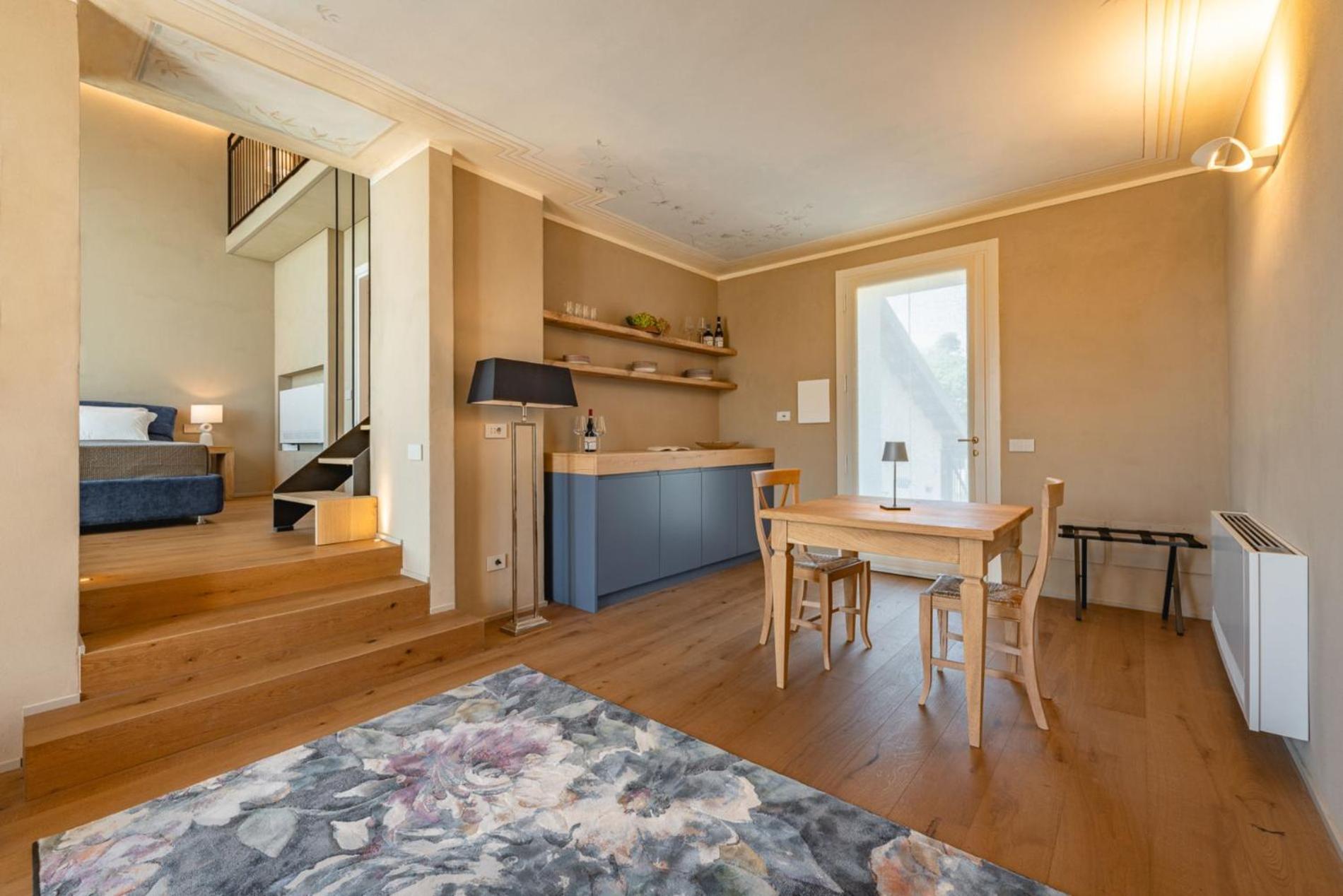Apartment with Terrace photo 2