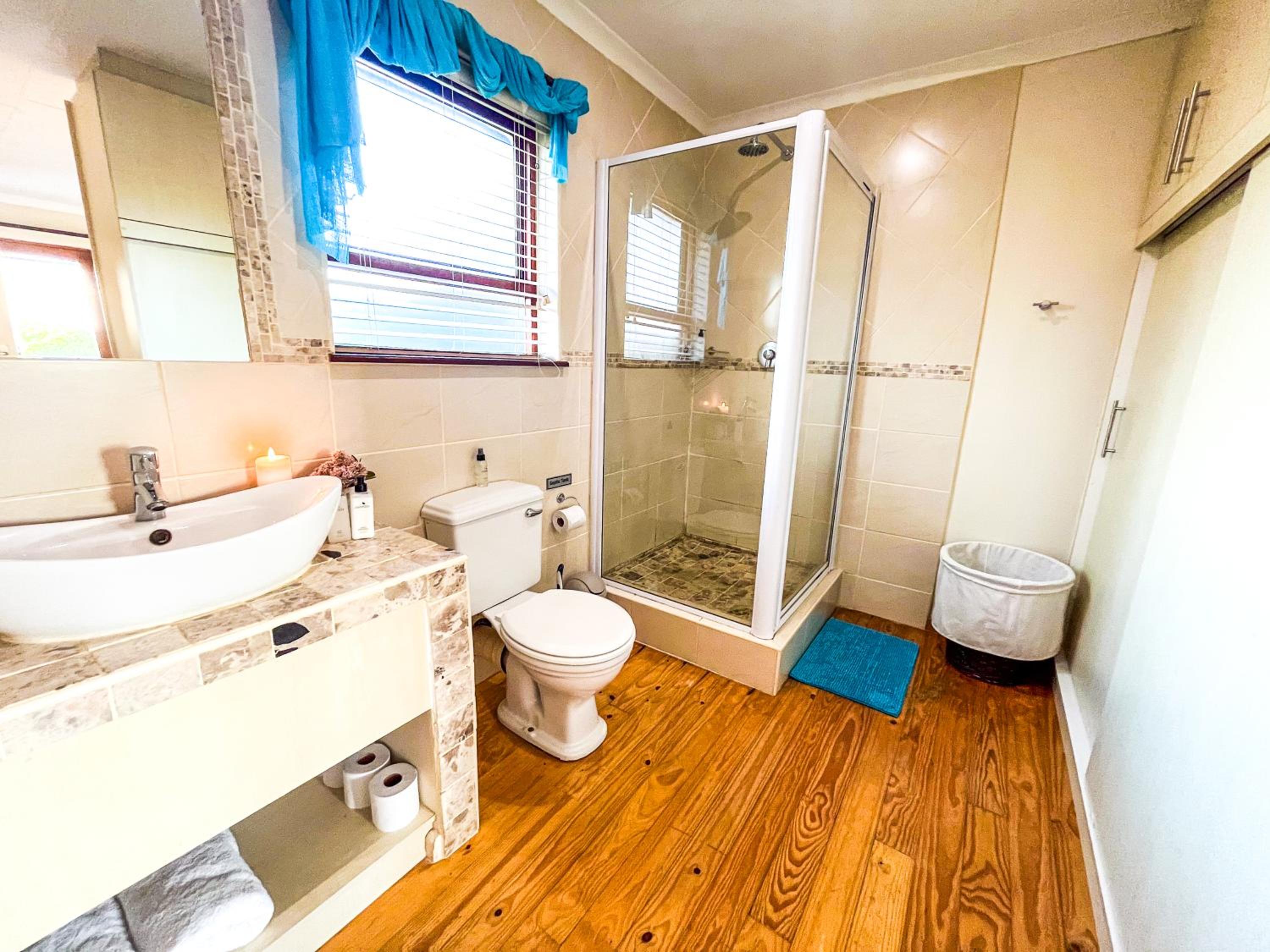 Standard Two-Bedroom Apartment - Photo 2