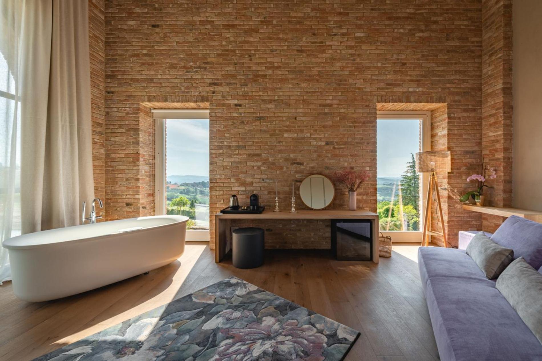 King Room with Spa Bath photo 1