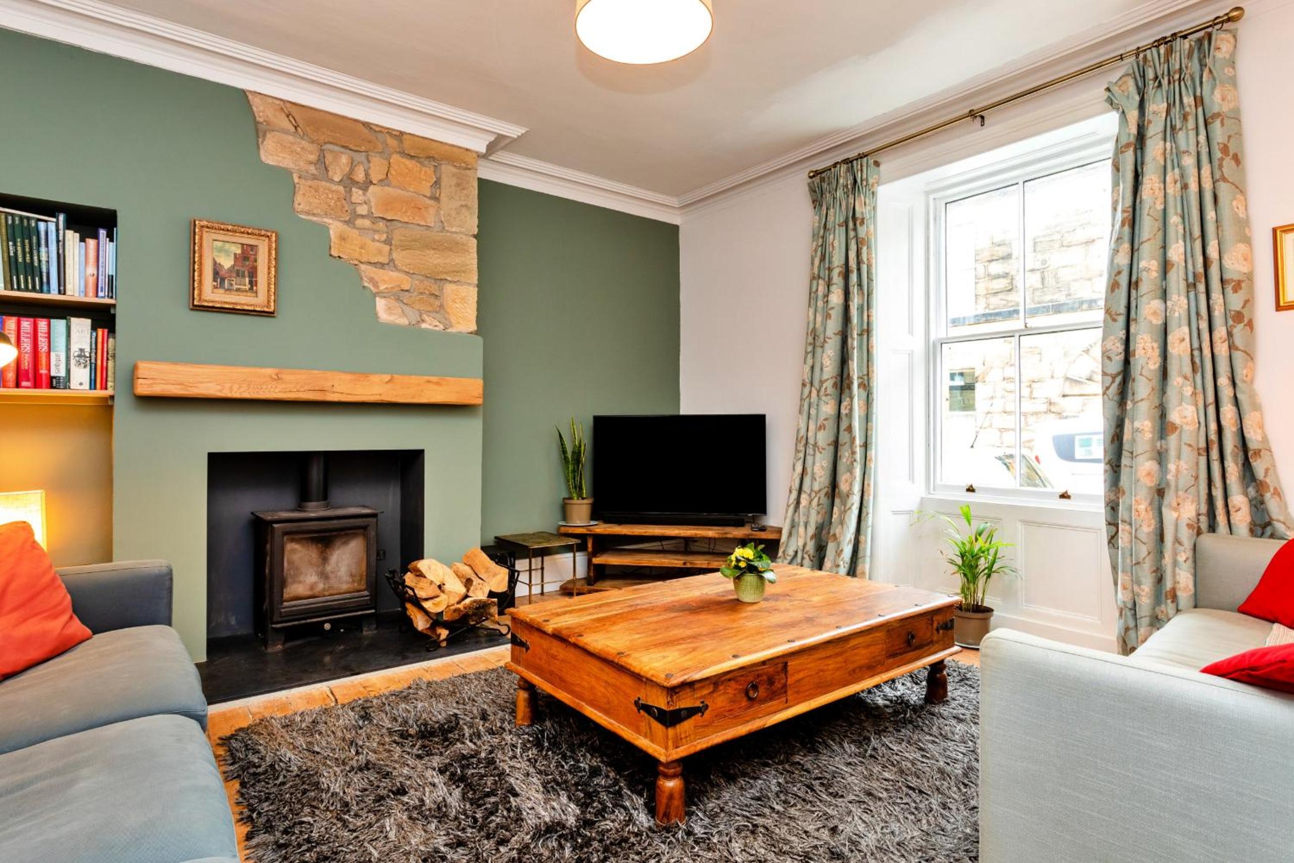 Four-Bedroom House photo 1
