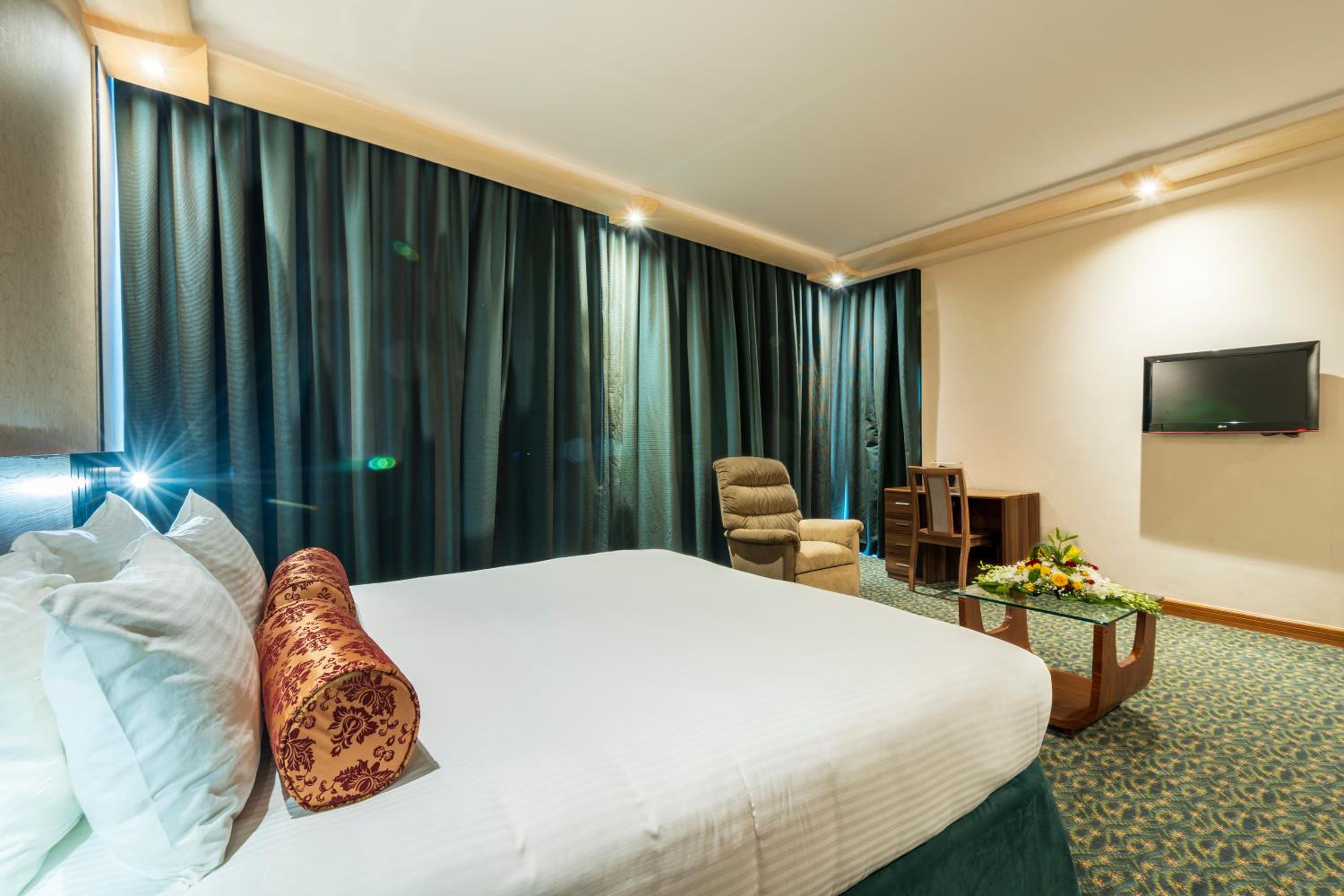 Two-Bedroom Royal Suite  - Photo 1