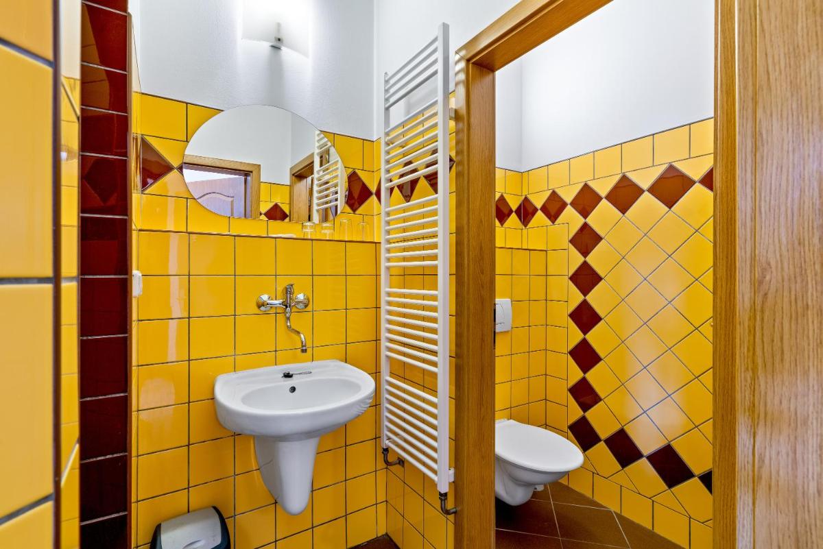 Two-Bedroom Suite photo 2