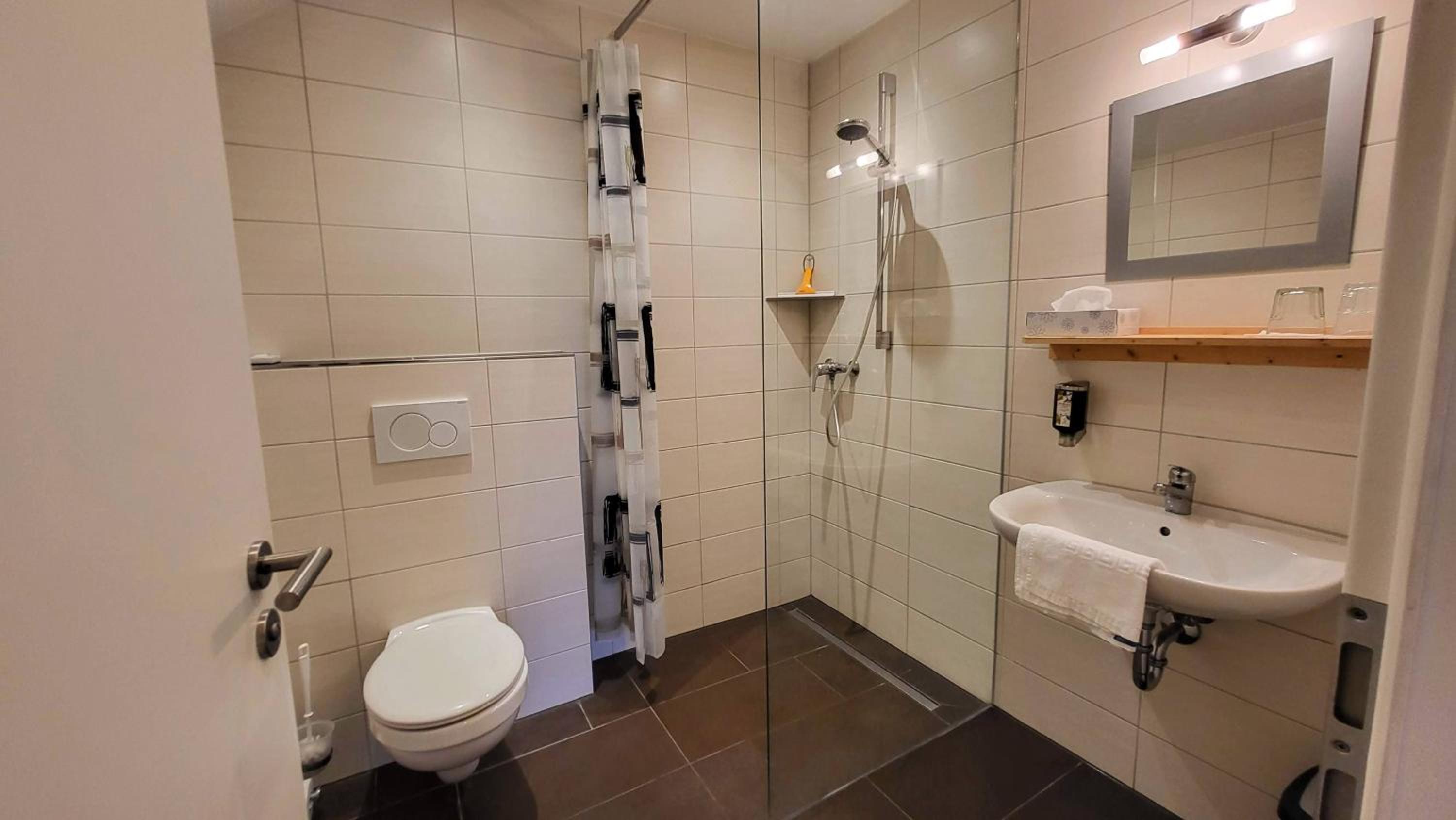 Single Room photo 2