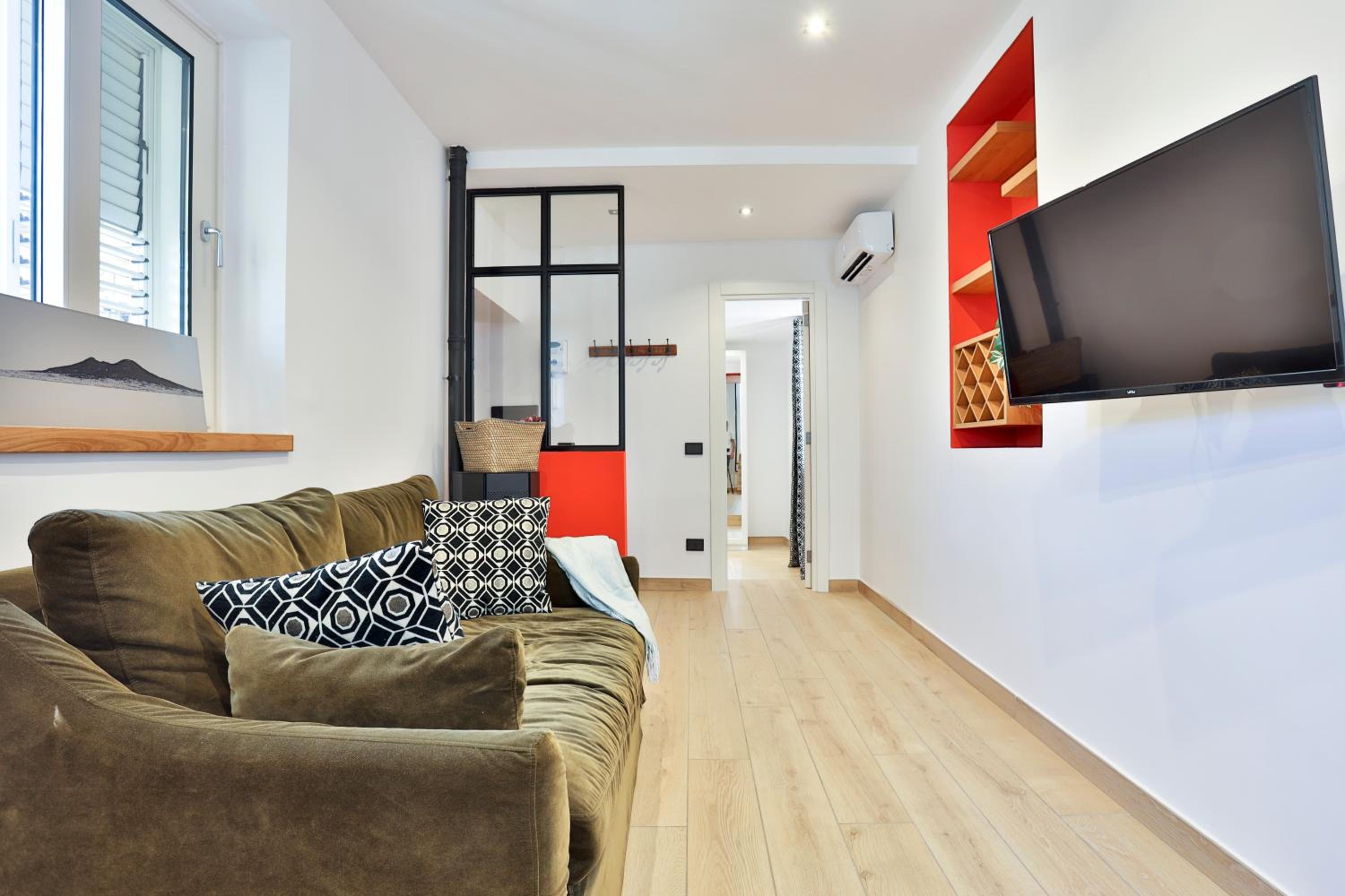 One-Bedroom Apartment