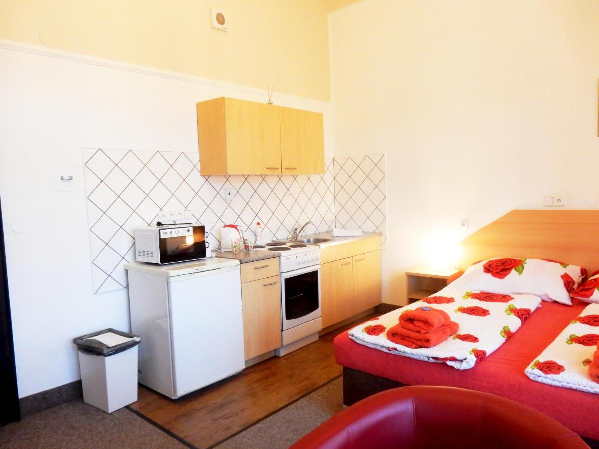 Studio (2 Adults) photo 1