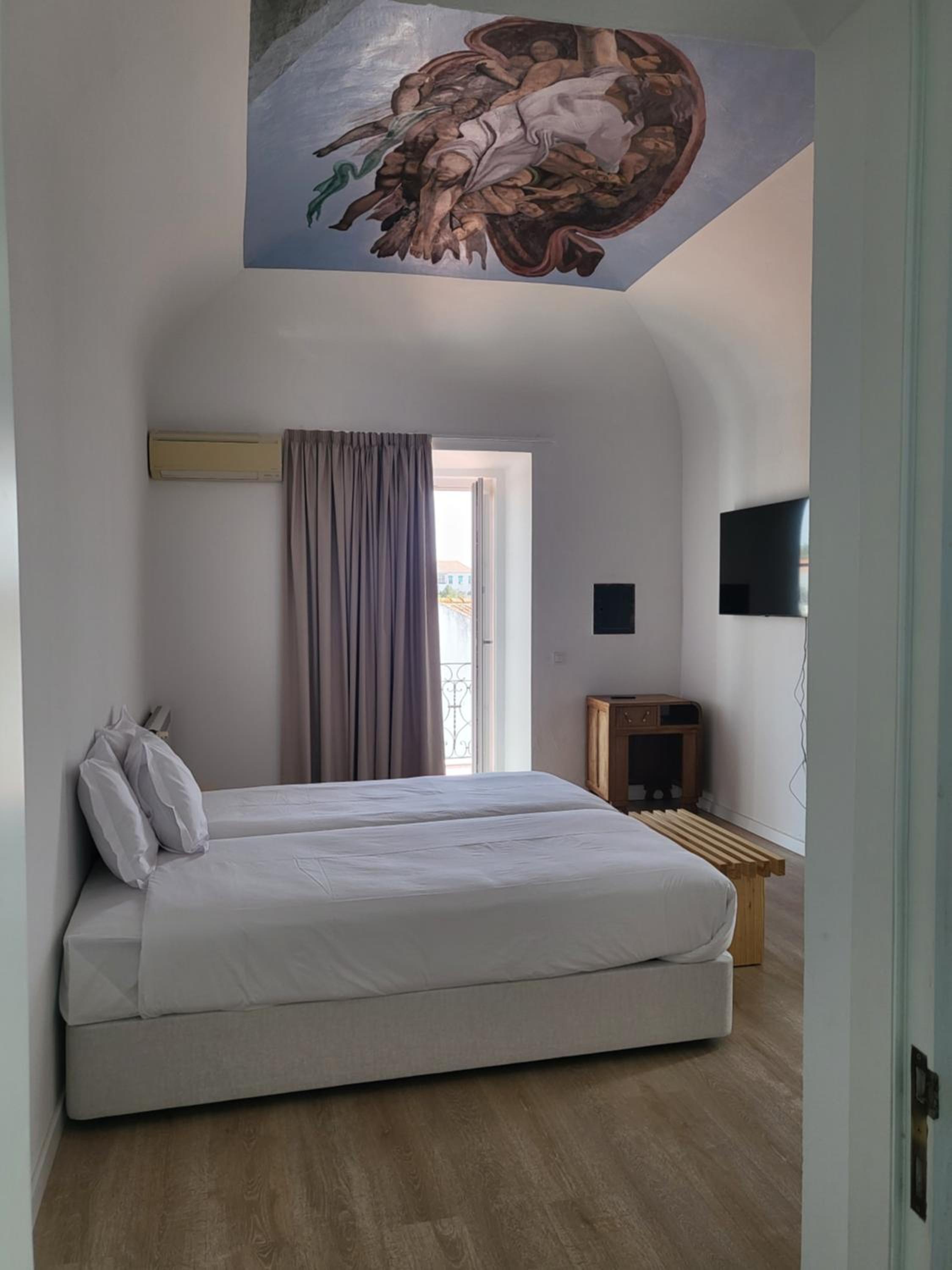 Family Suite with Balcony photo 1