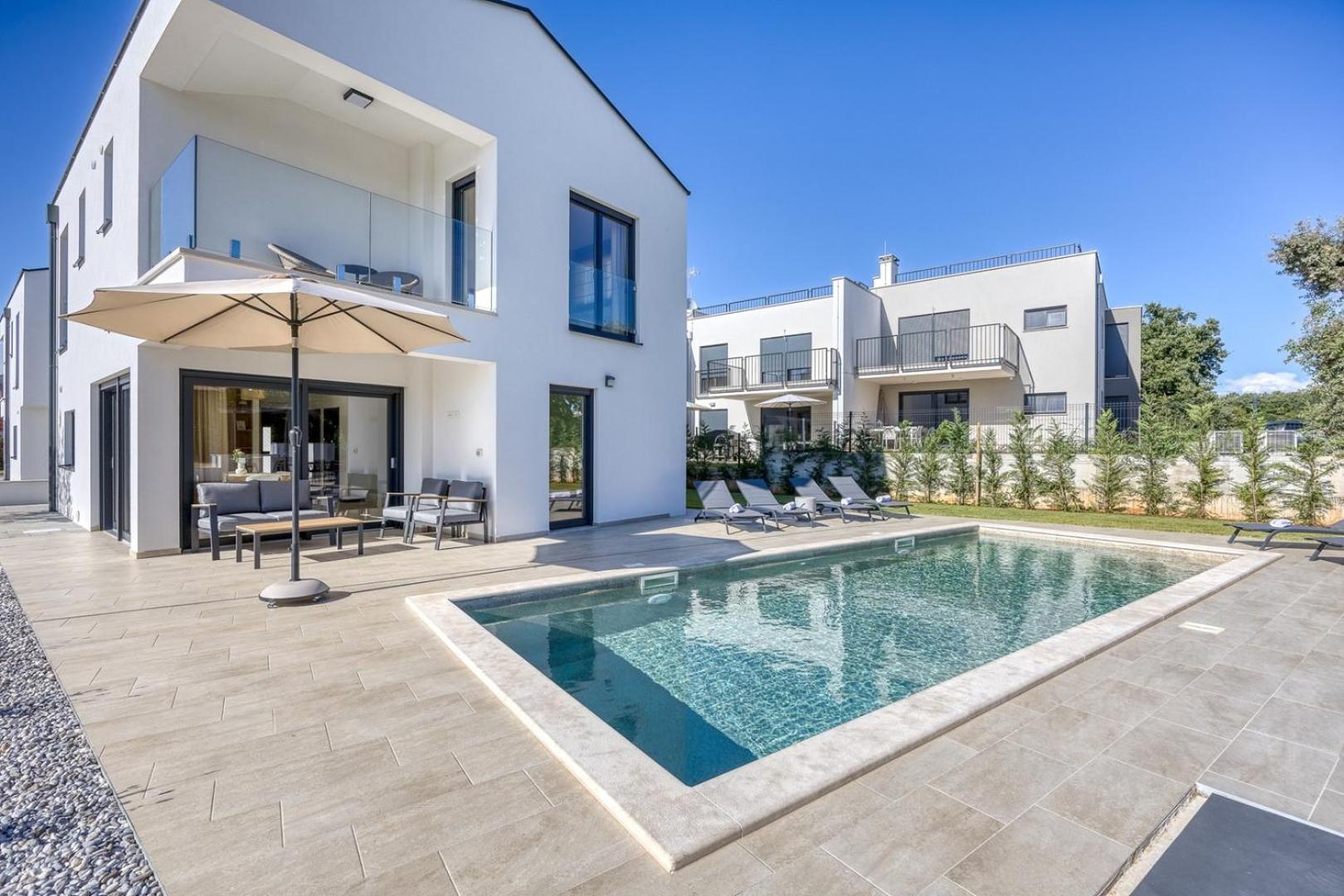 Villa with Private Pool photo 2