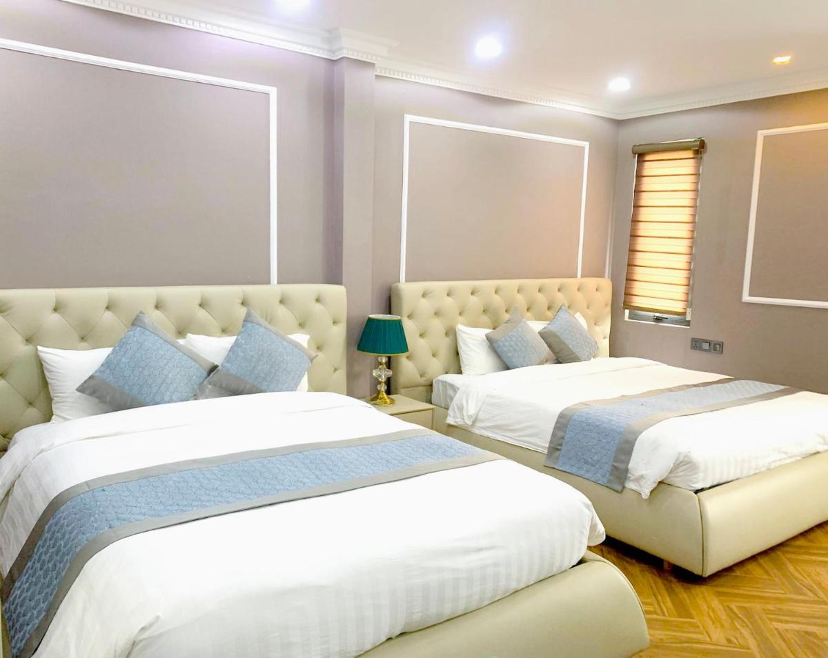 King Room with Two King Beds photo 1