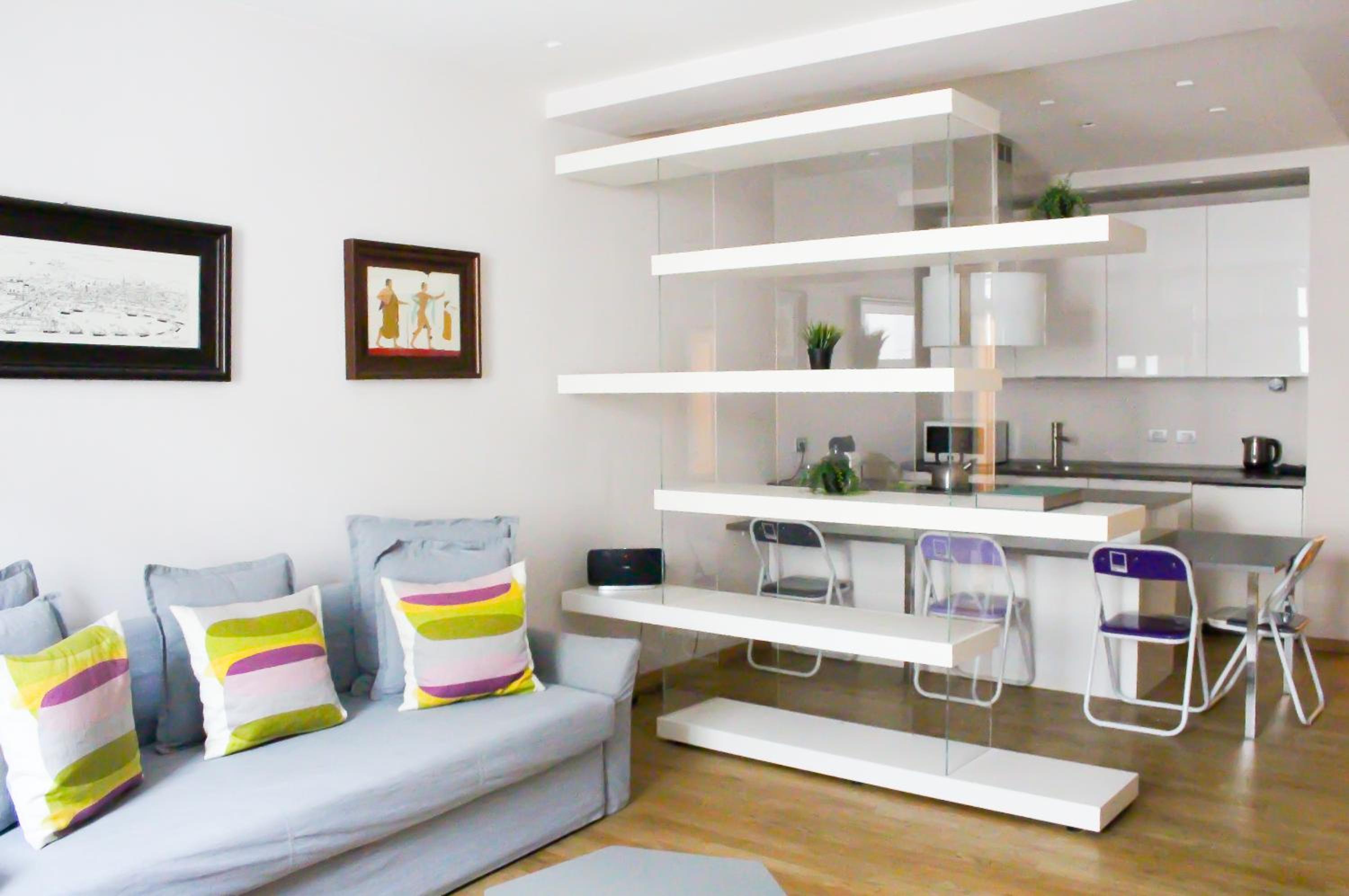 One Bedroom Apartment (Via Broletto 26)