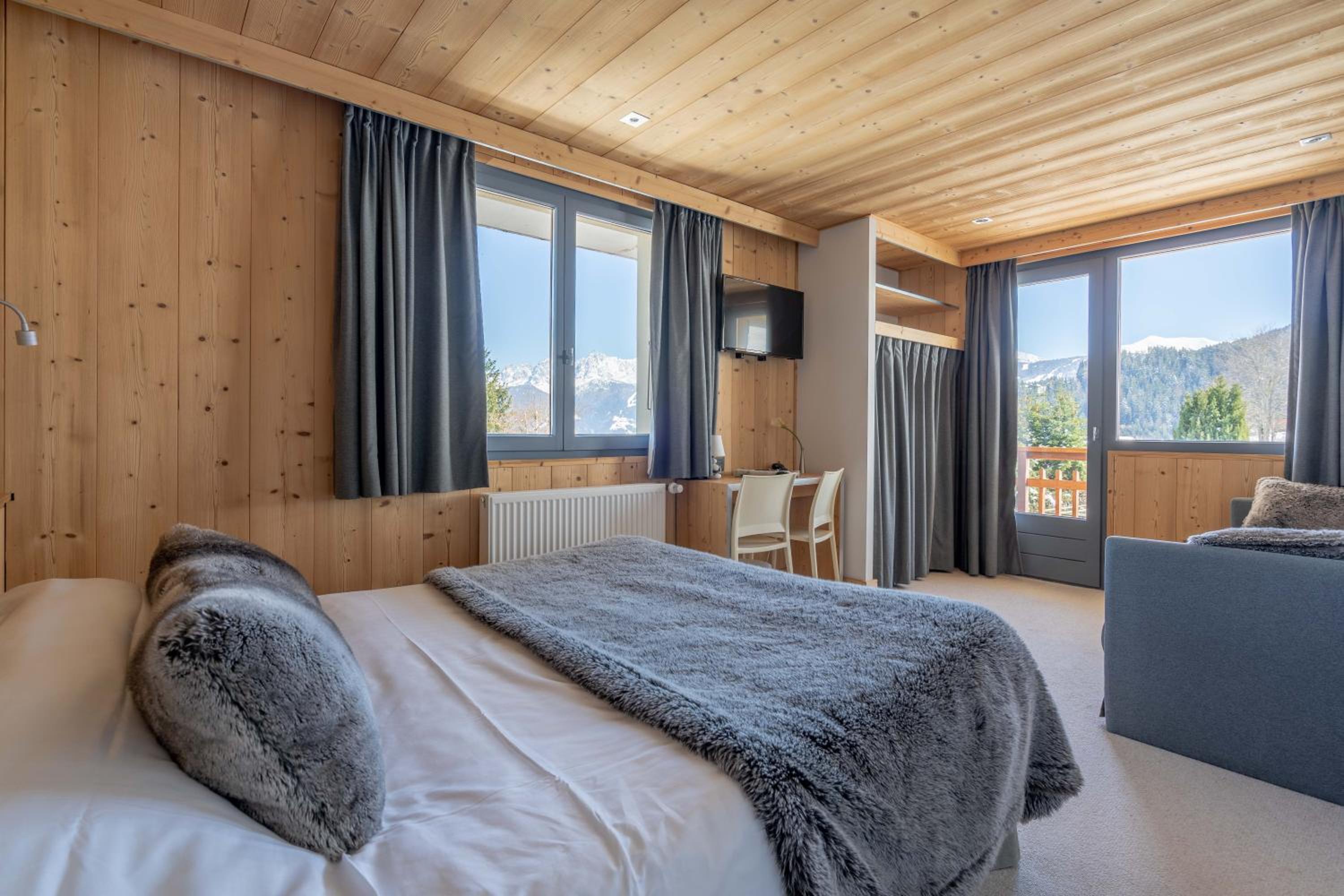 Triple Room - Mont-Blanc photo 3