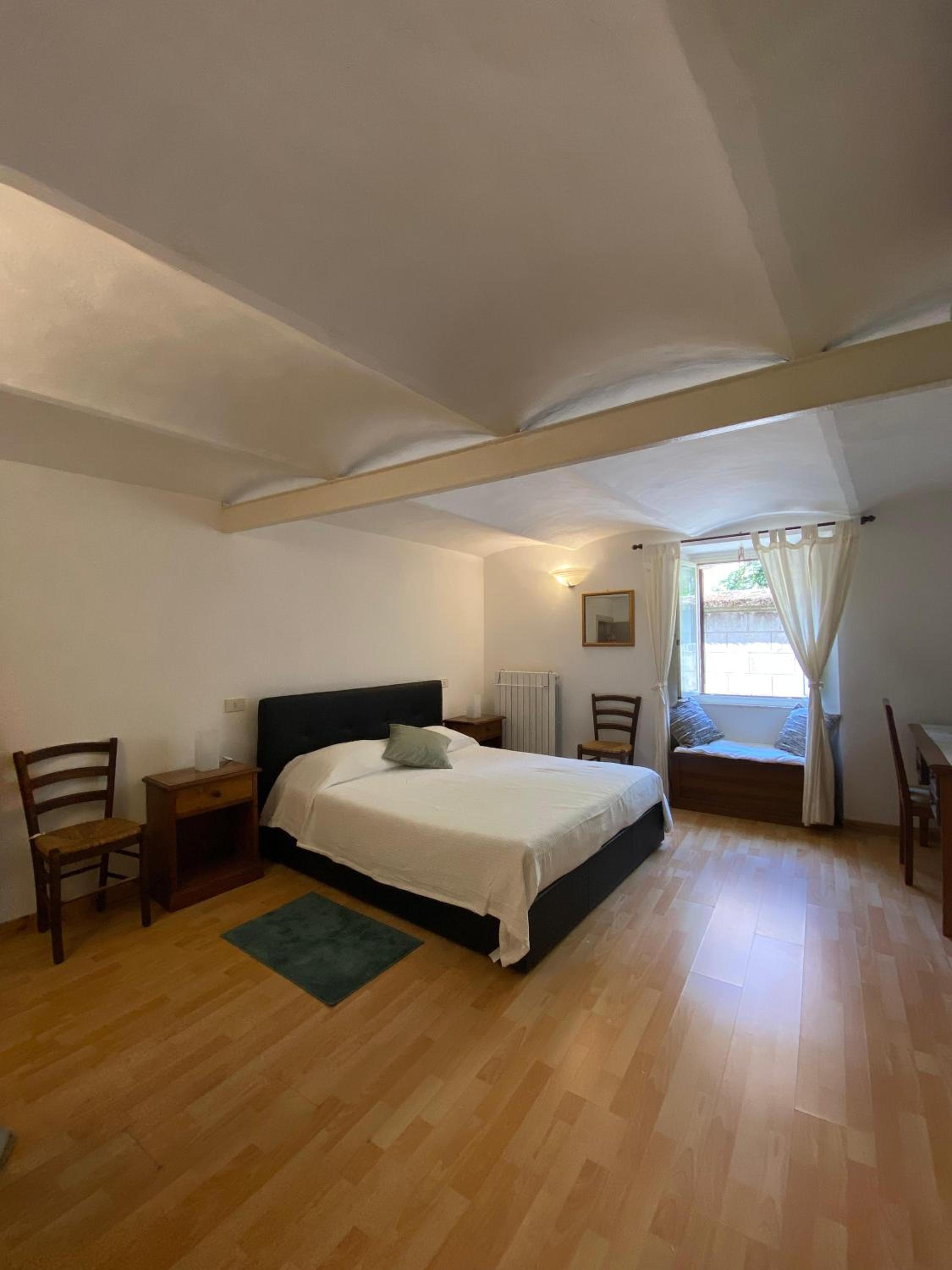 One-Bedroom House photo 1