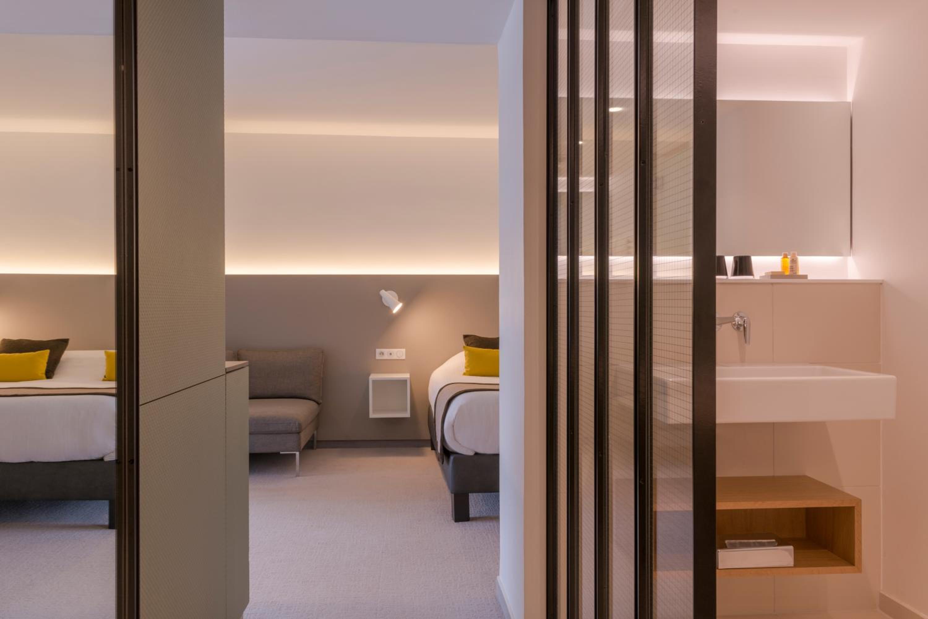 Superior Single / Double Room