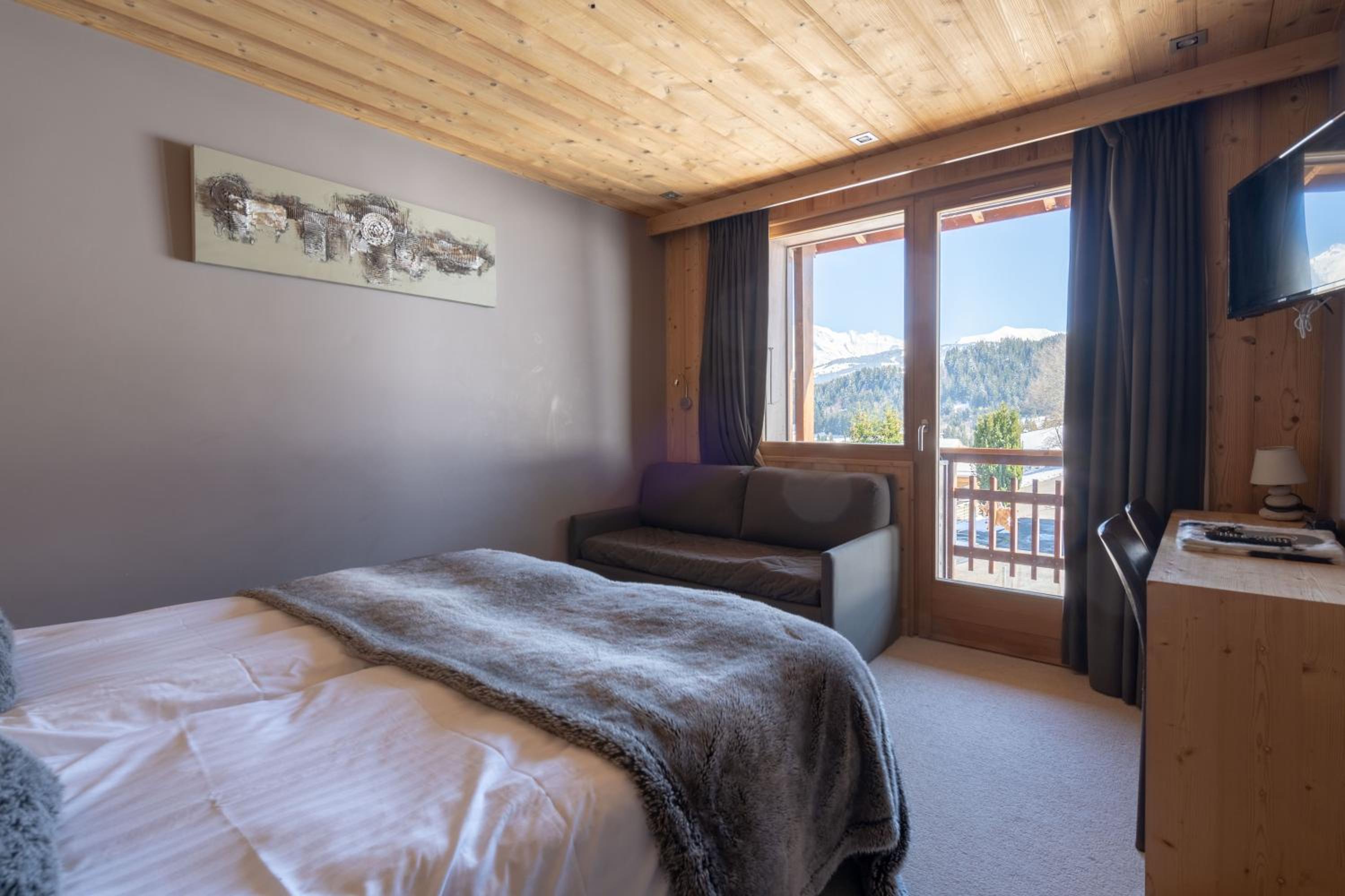 Twin Room - Mont Blanc photo 2