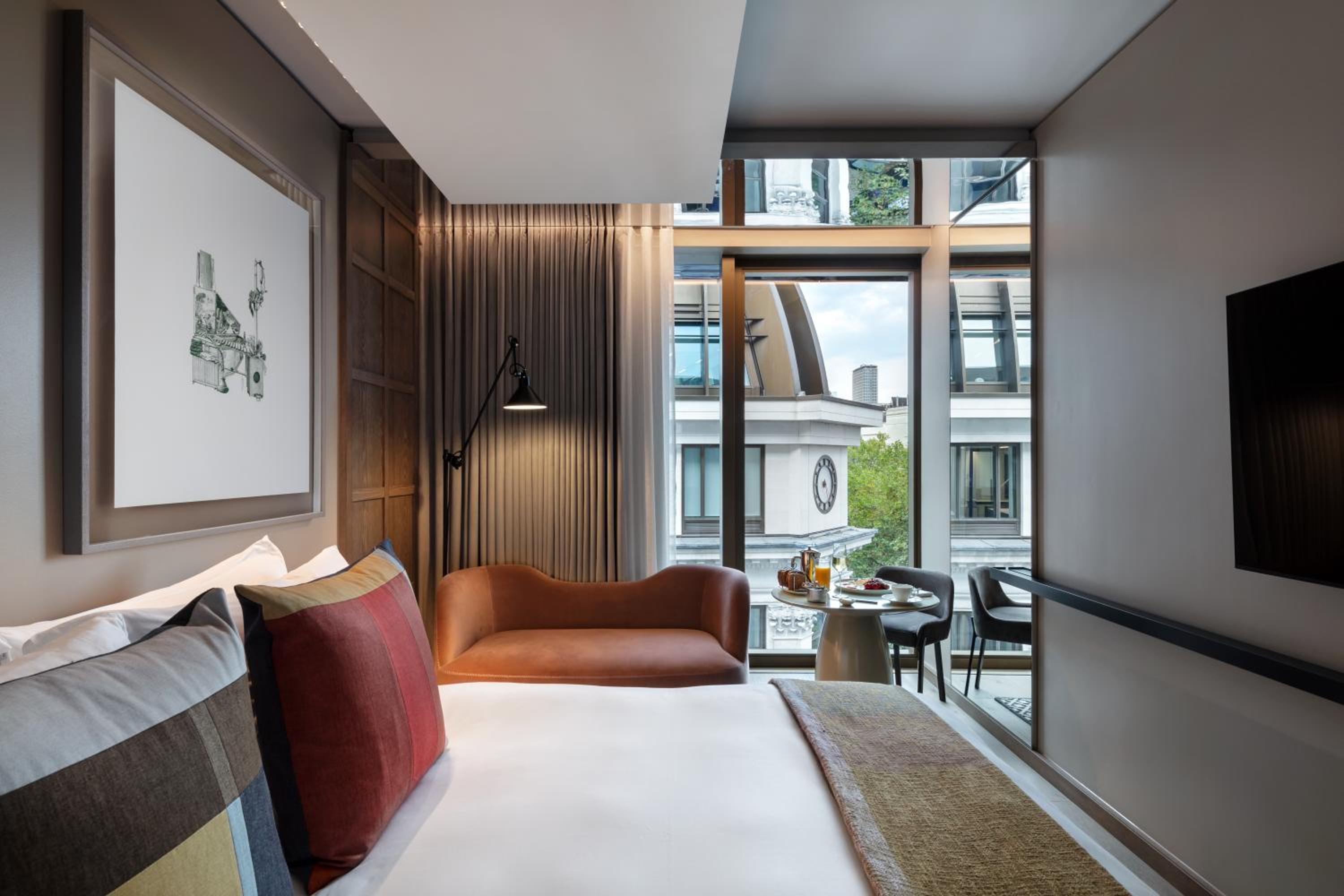 Deluxe King Room with Exclusive Access
