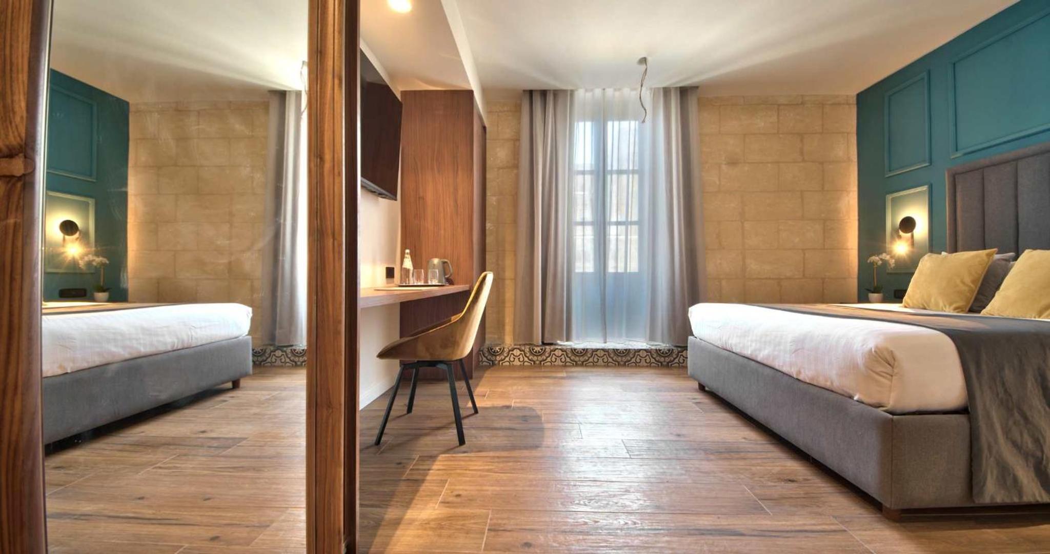 Deluxe Double Room 2nd floor small Balcony 9