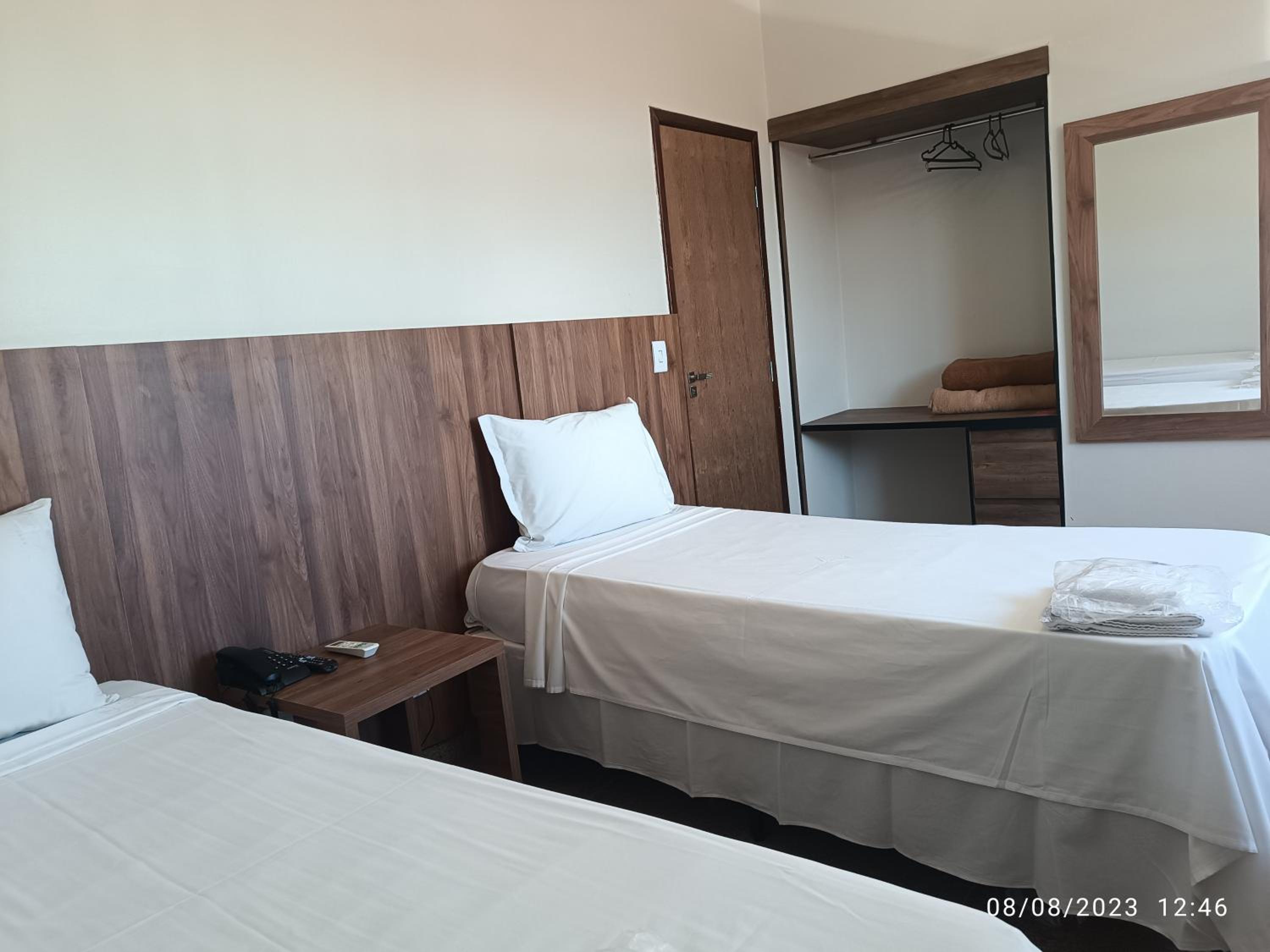 Standard Twin Room photo 3