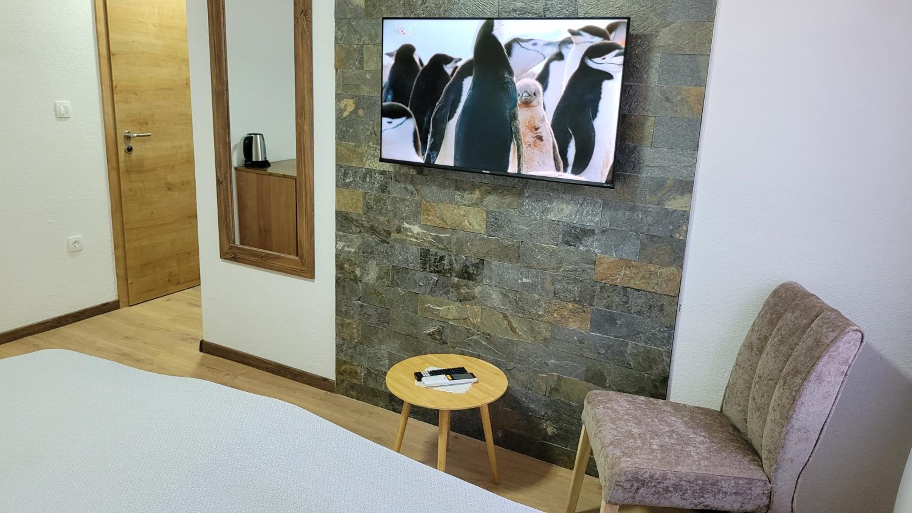 Standard Double Room - Photo 4