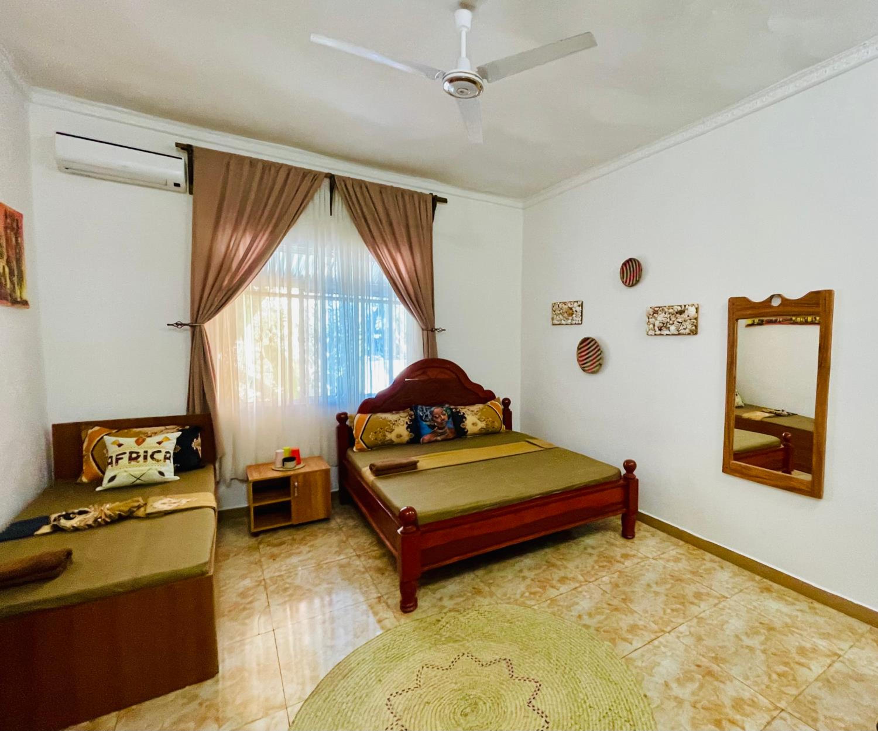 Superior King Room - Photo 7