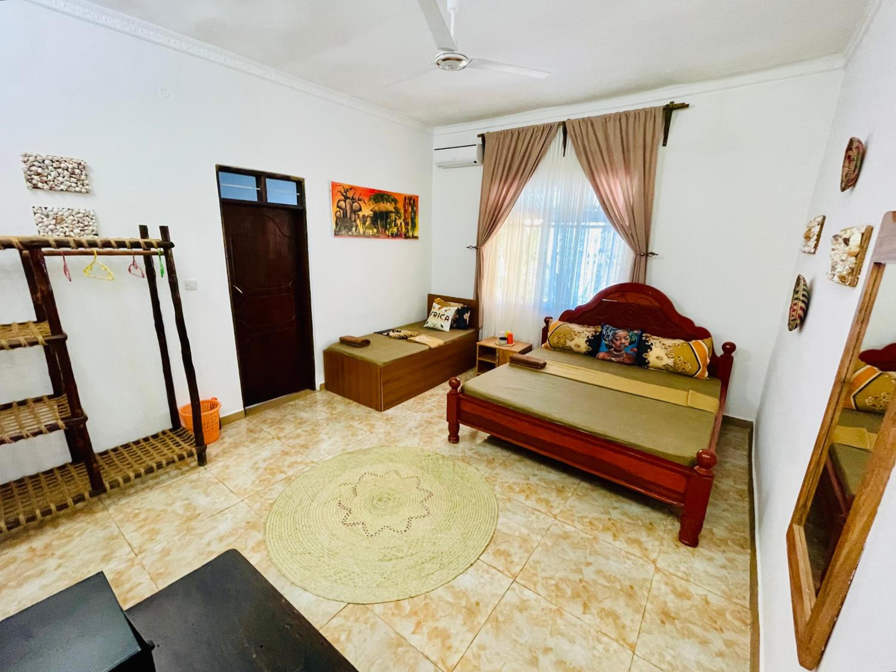 Superior King Room - Photo 10