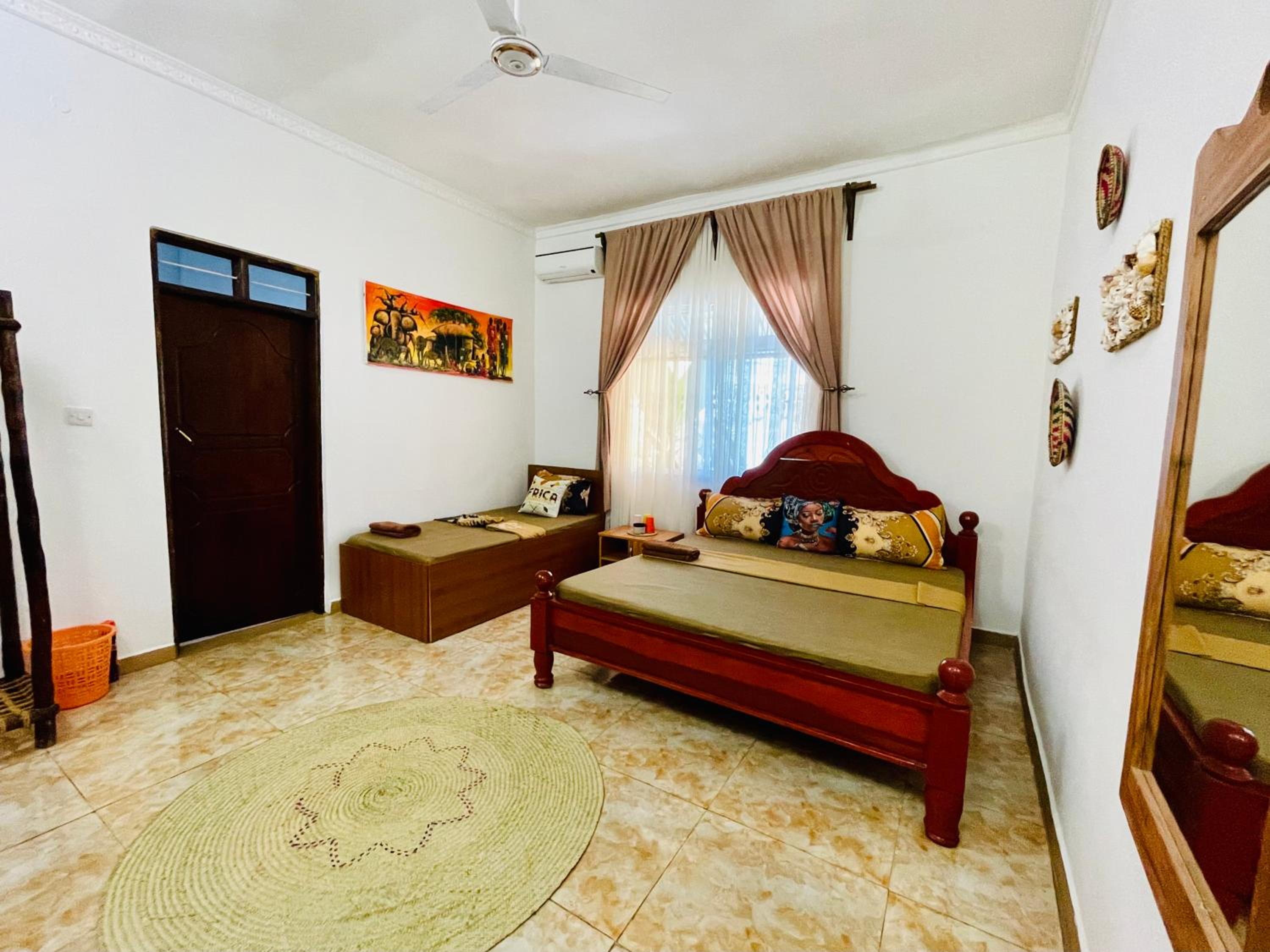 Superior King Room - Photo 11