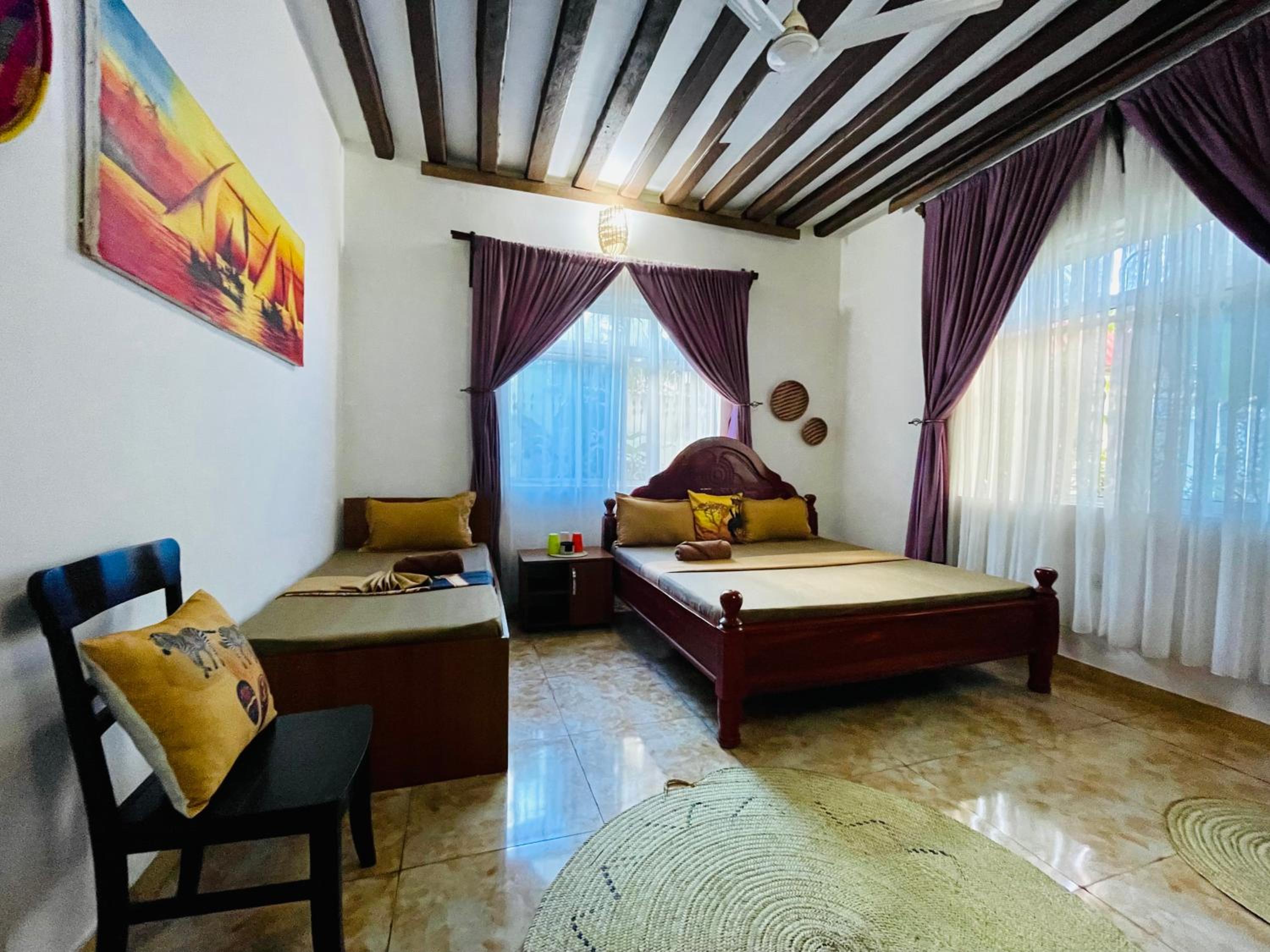 Superior King Room - Photo 6