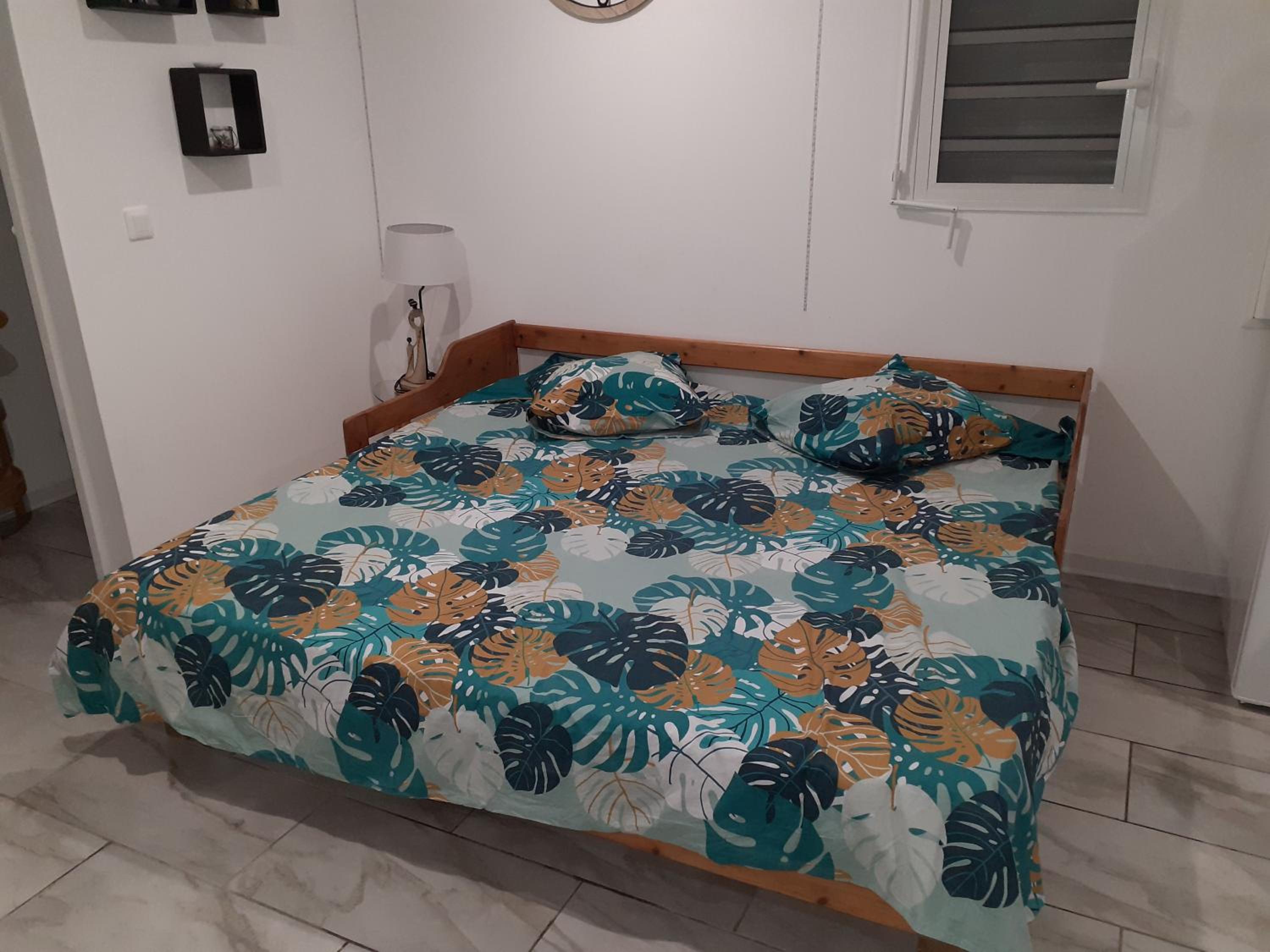 One-Bedroom House photo 1