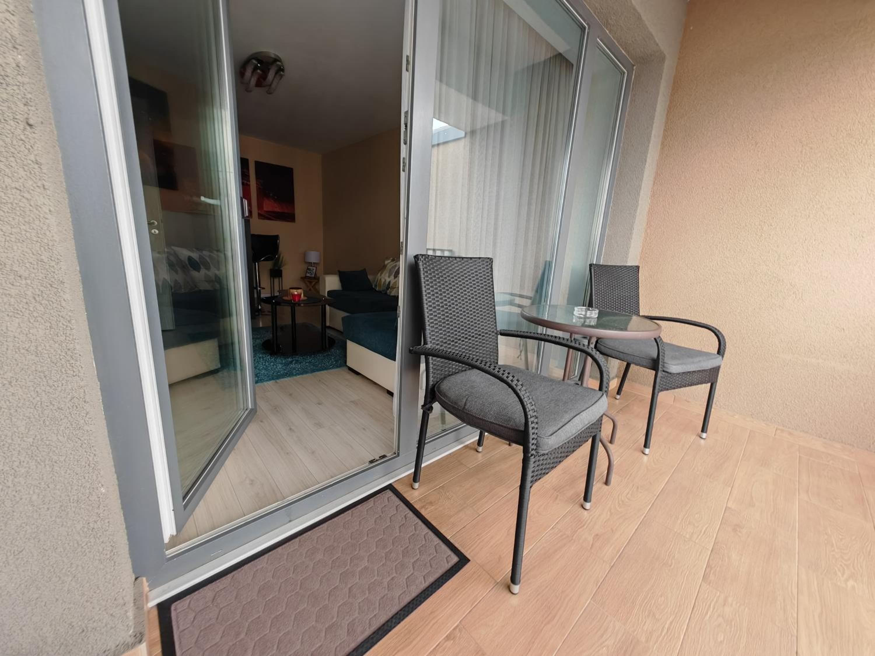 One-Bedroom Apartment - Photo 17
