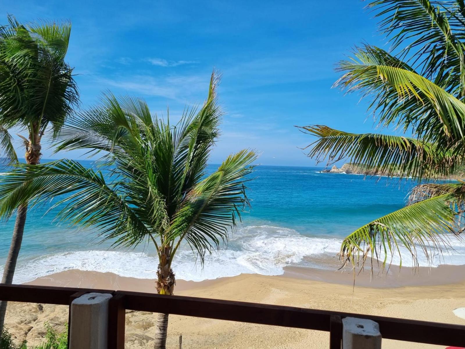 Double Room with Balcony and Sea View photo 2