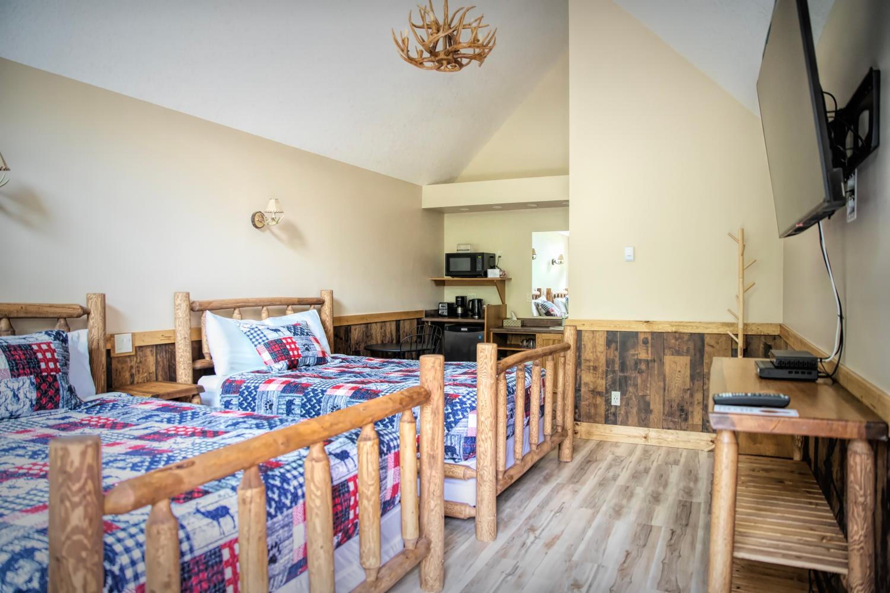 Deluxe Queen Room