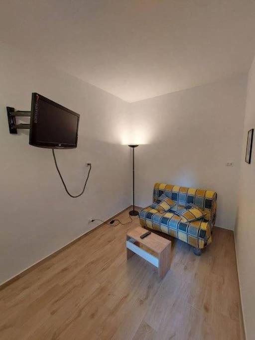 Two-Bedroom House photo 2