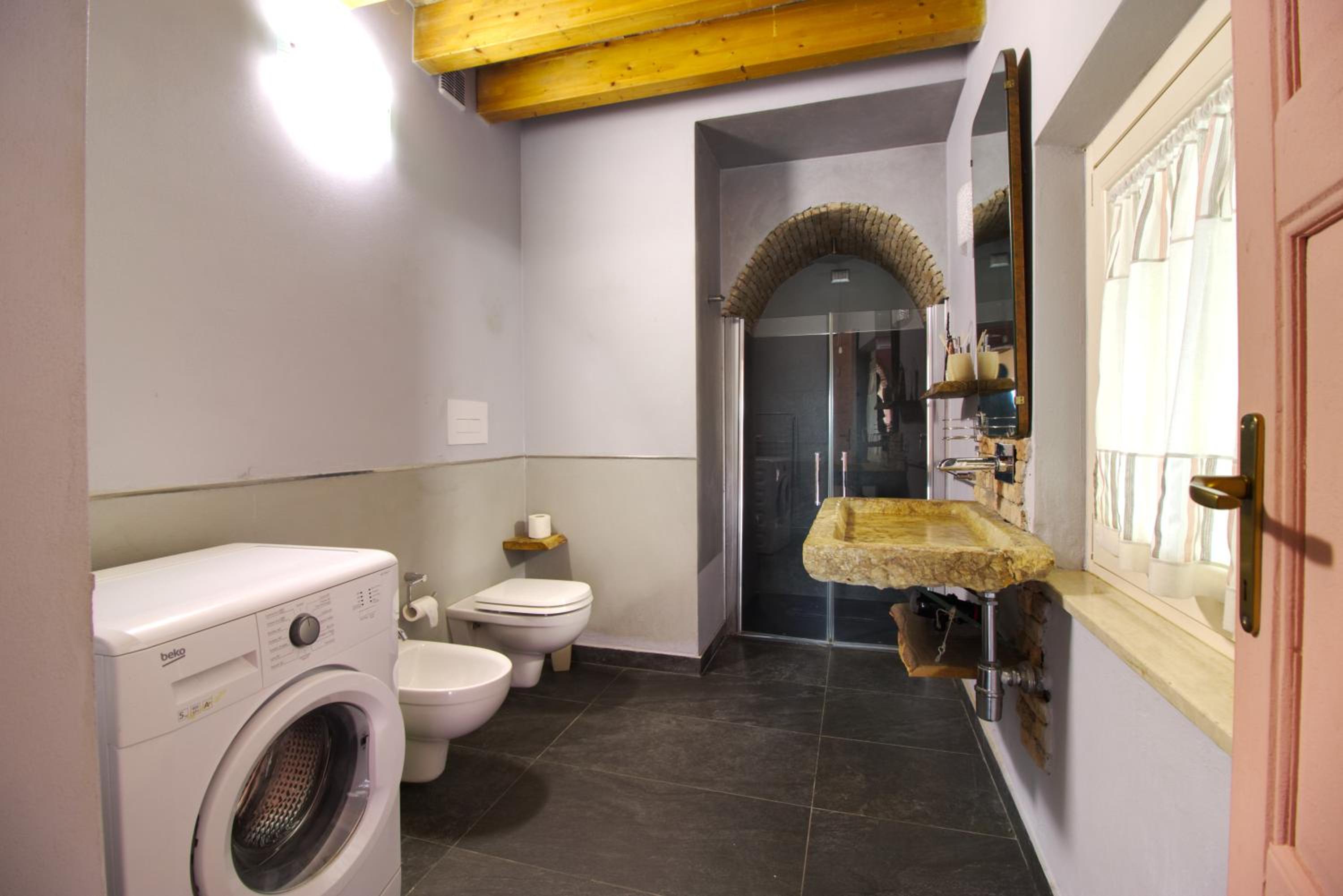 One-Bedroom Apartment - Photo 13