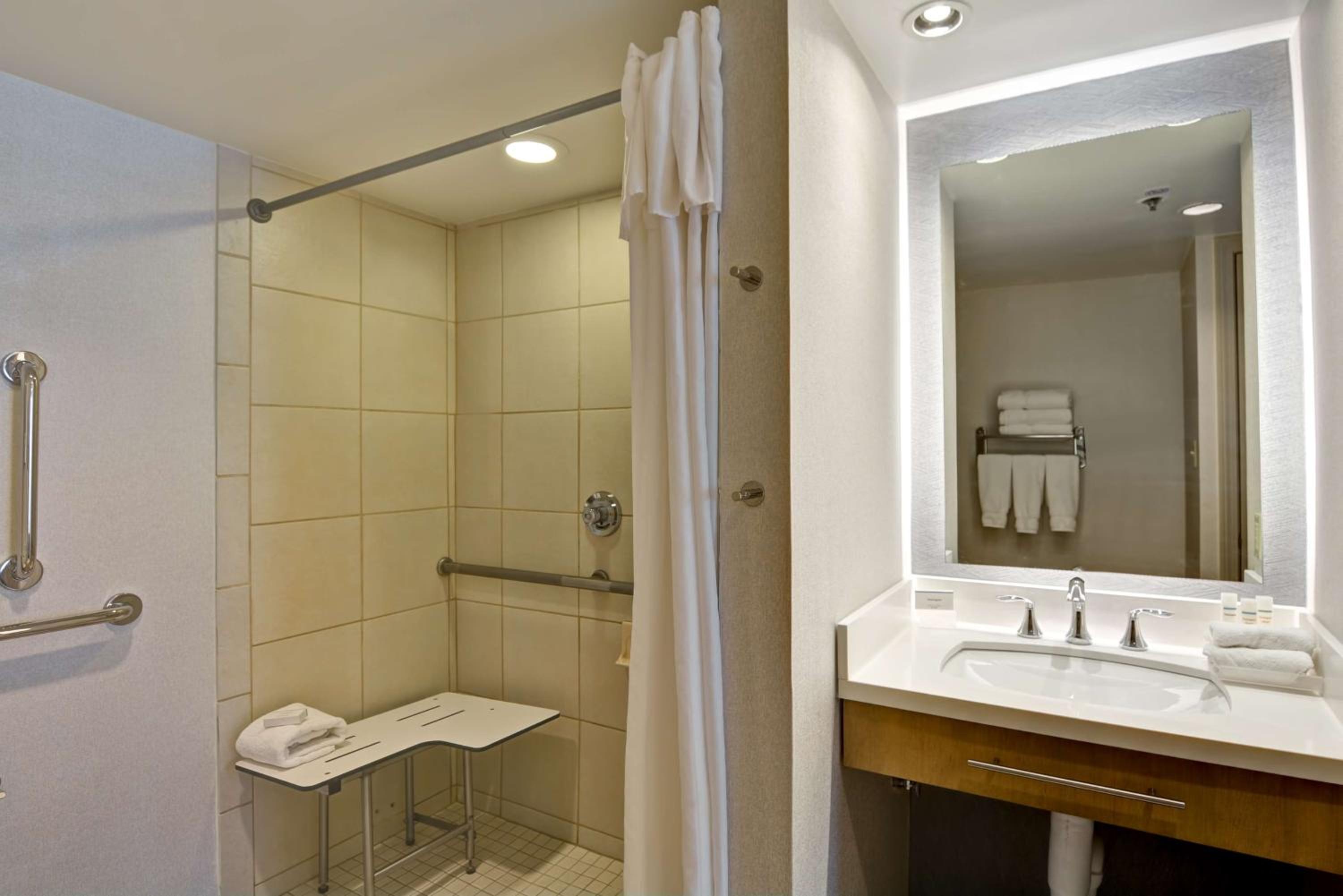 Double Suite - Disability Access - Non-Smoking