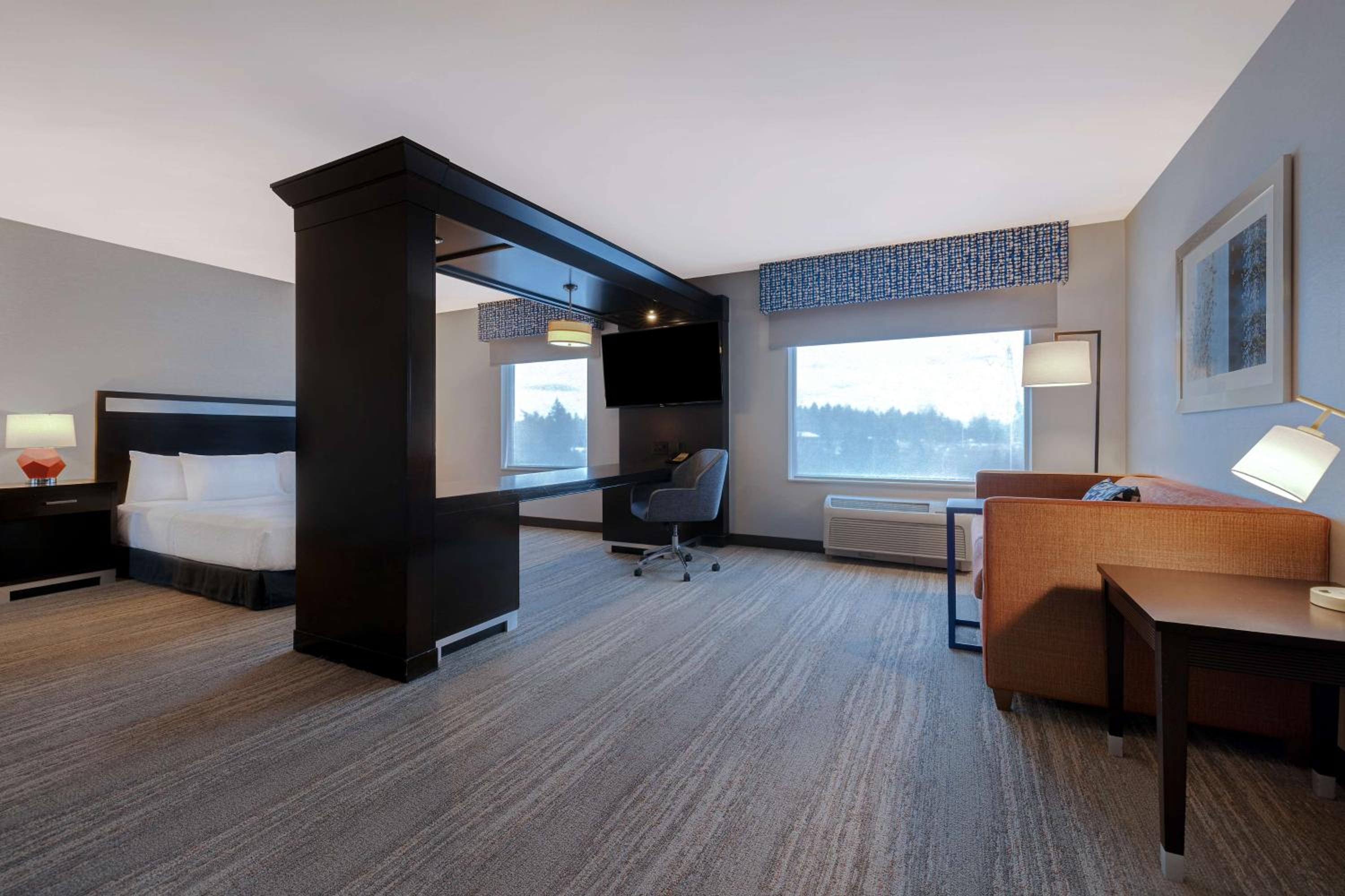 King Studio - Mobility and Hearing Access/Non-Smoking - Photo 4
