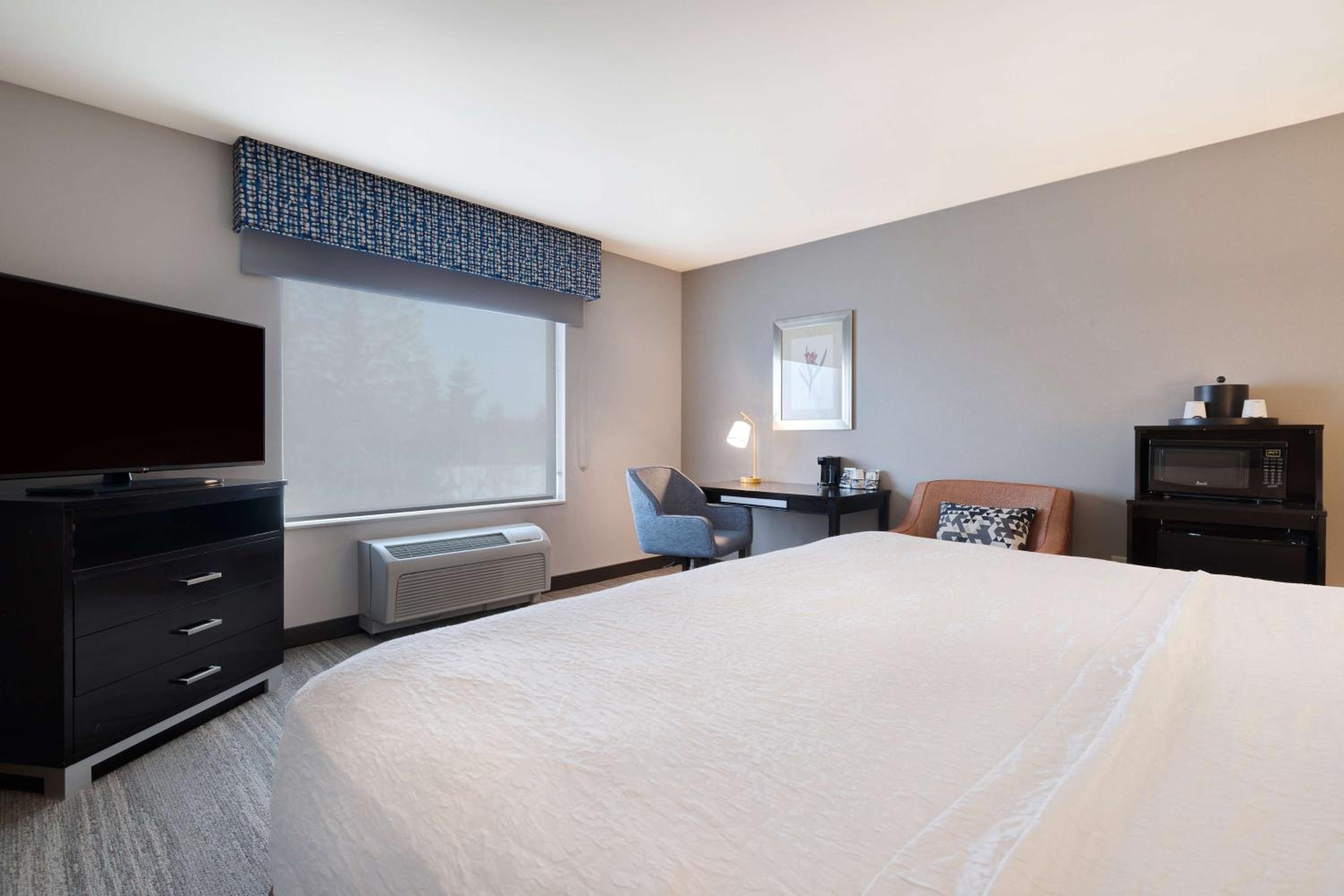 King Room - Hearing Access/Non-Smoking - Photo 3